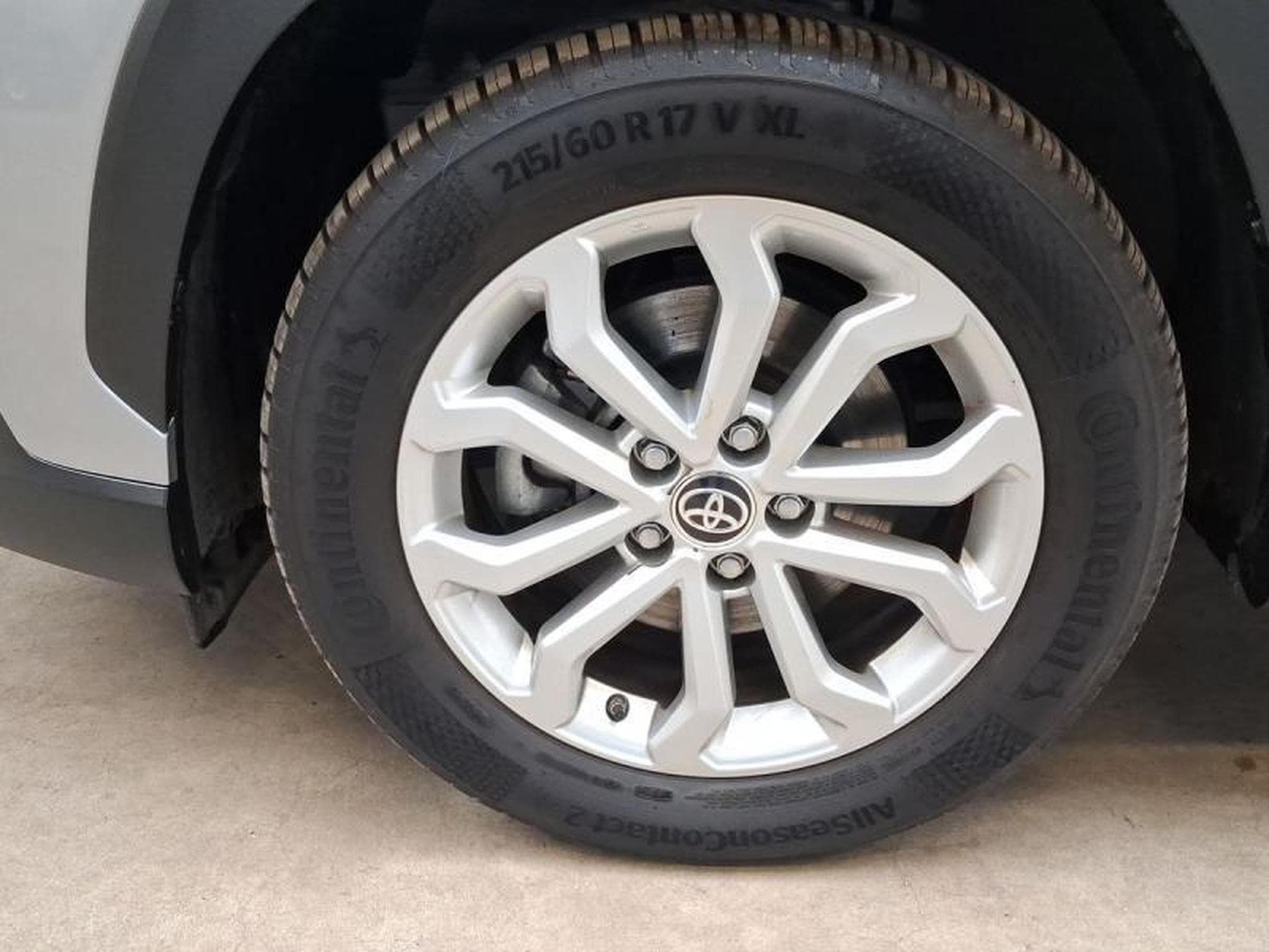 Toyota Corolla Cross  2022 (2024) - Photo 6