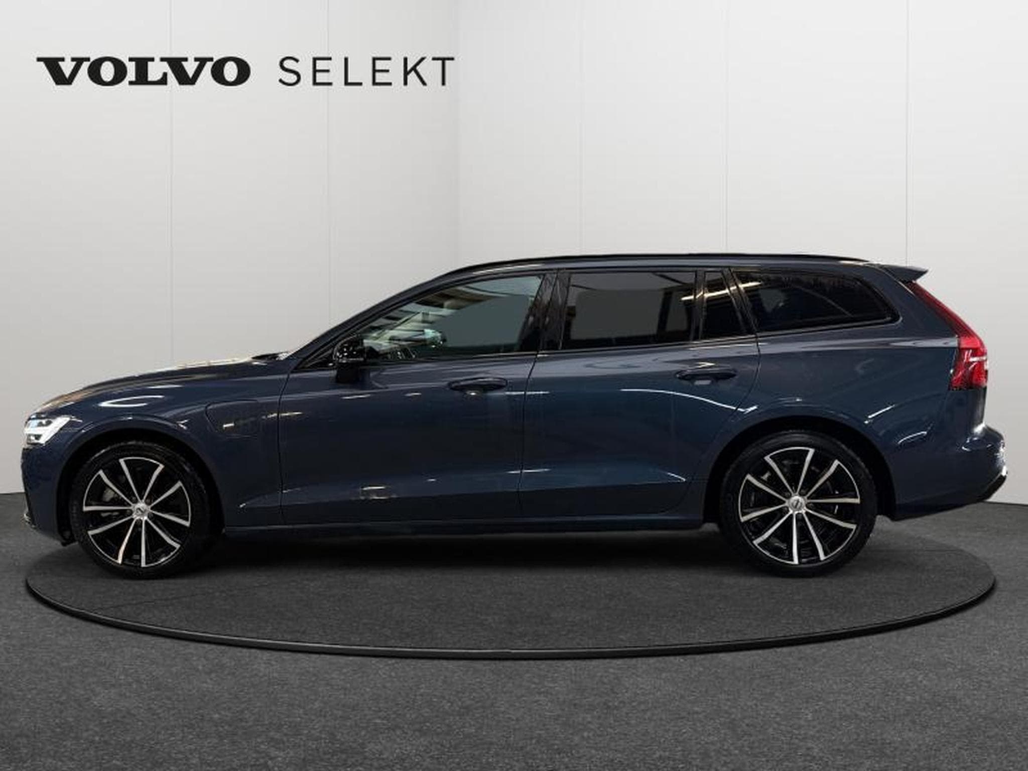Volvo V60 T6 Ultra Dark / Hybride (2024) - Photo 4
