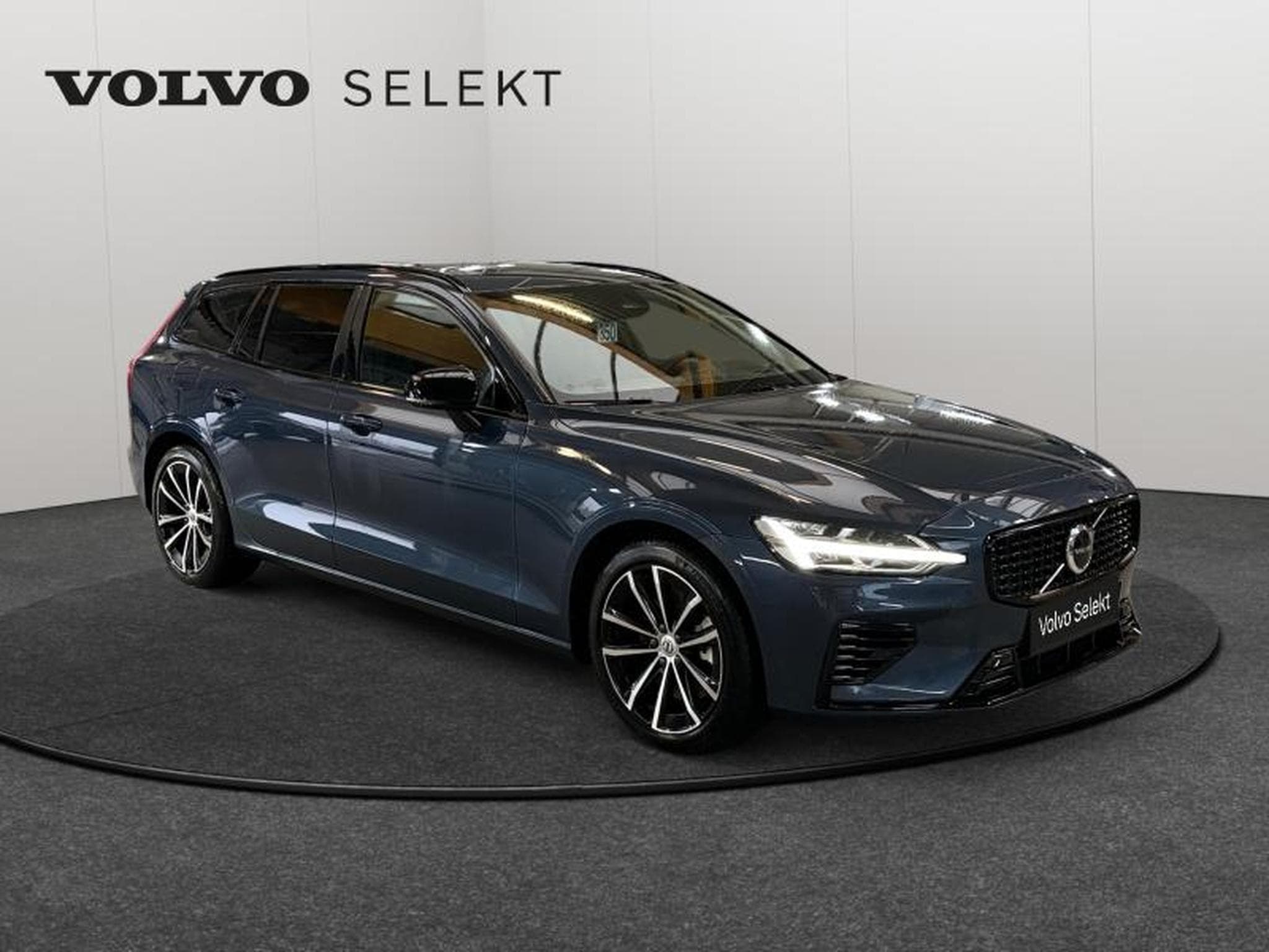Volvo V60 T6 Ultra Dark / Hybride (2024) - Photo 8