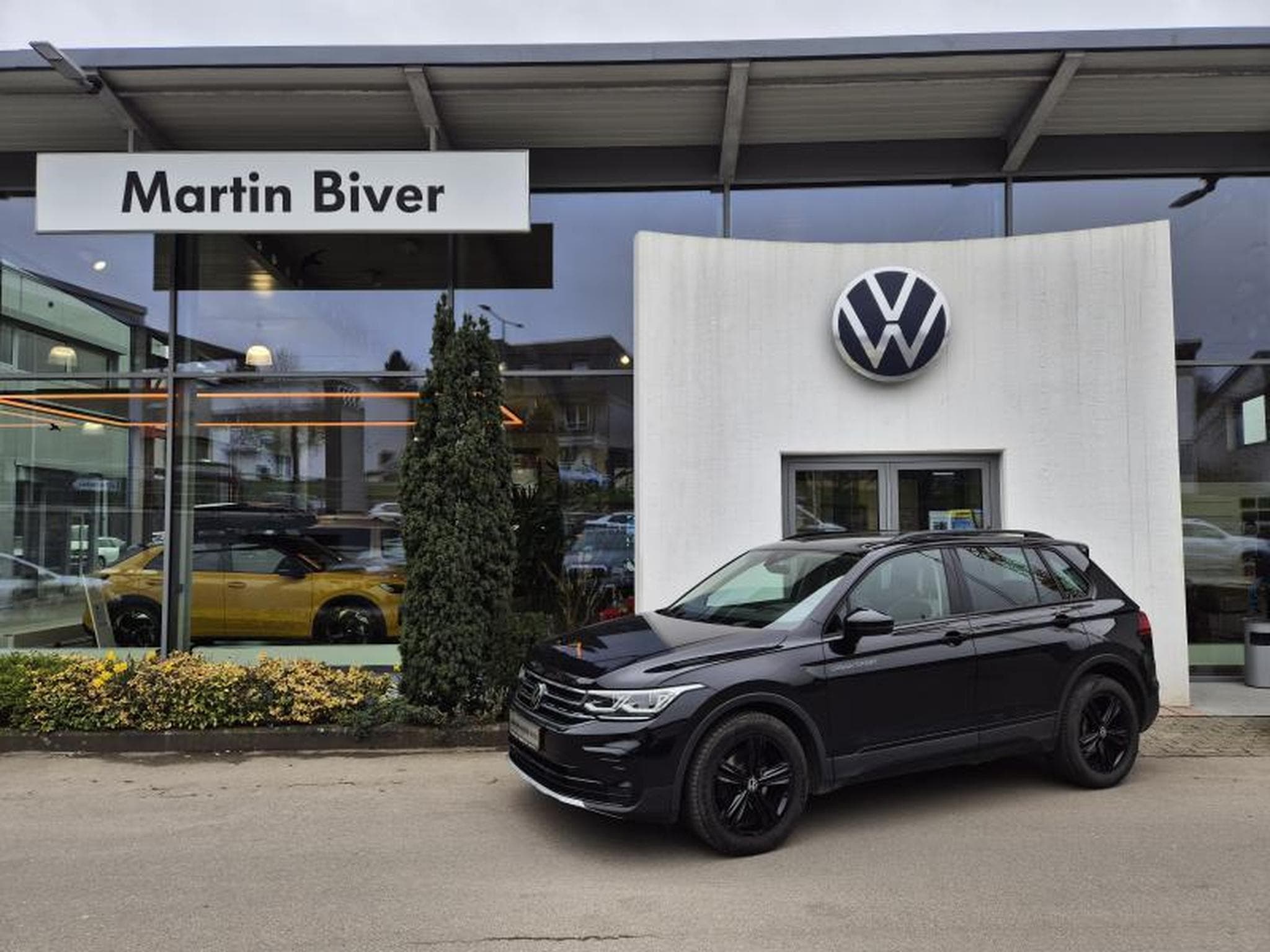 VW Tiguan R-Line Urban Sport (2022) - Photo 1