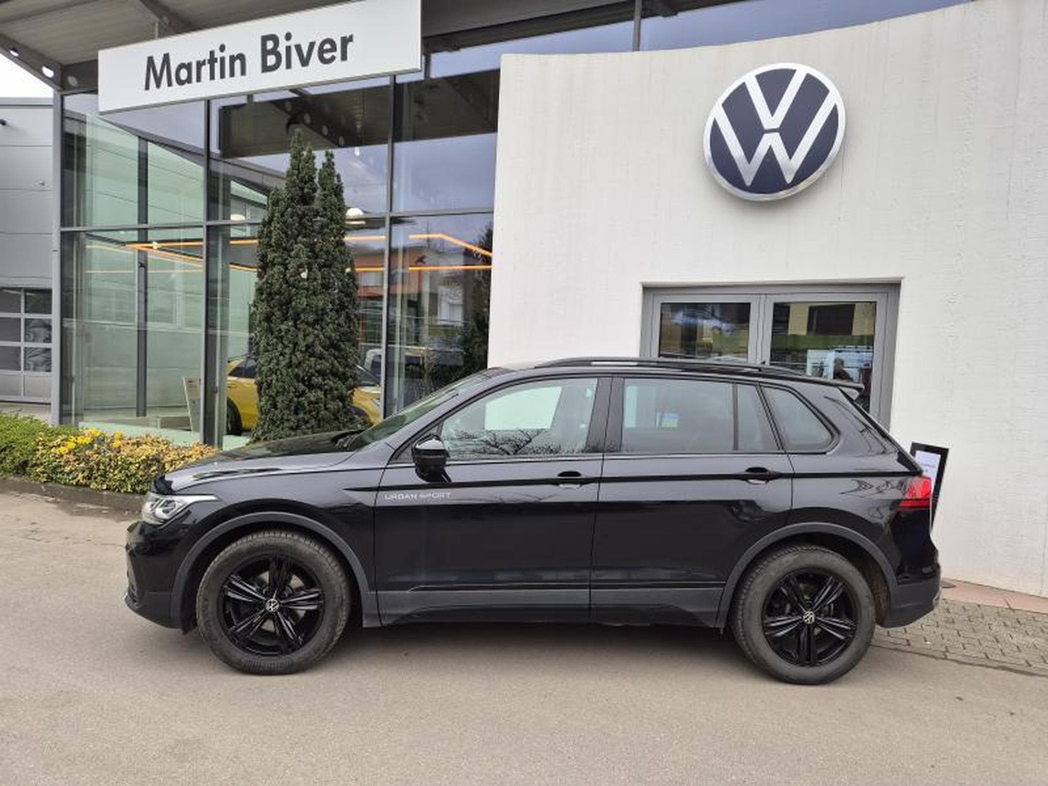 VW Tiguan R-Line Urban Sport (2022) - Photo 3