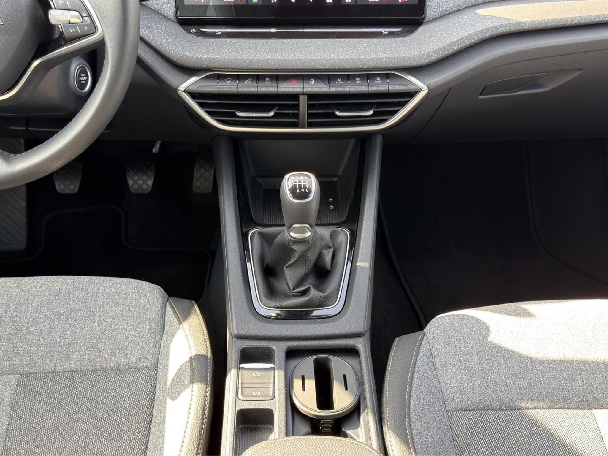 Skoda Octavia Selection (2026) - Photo 12