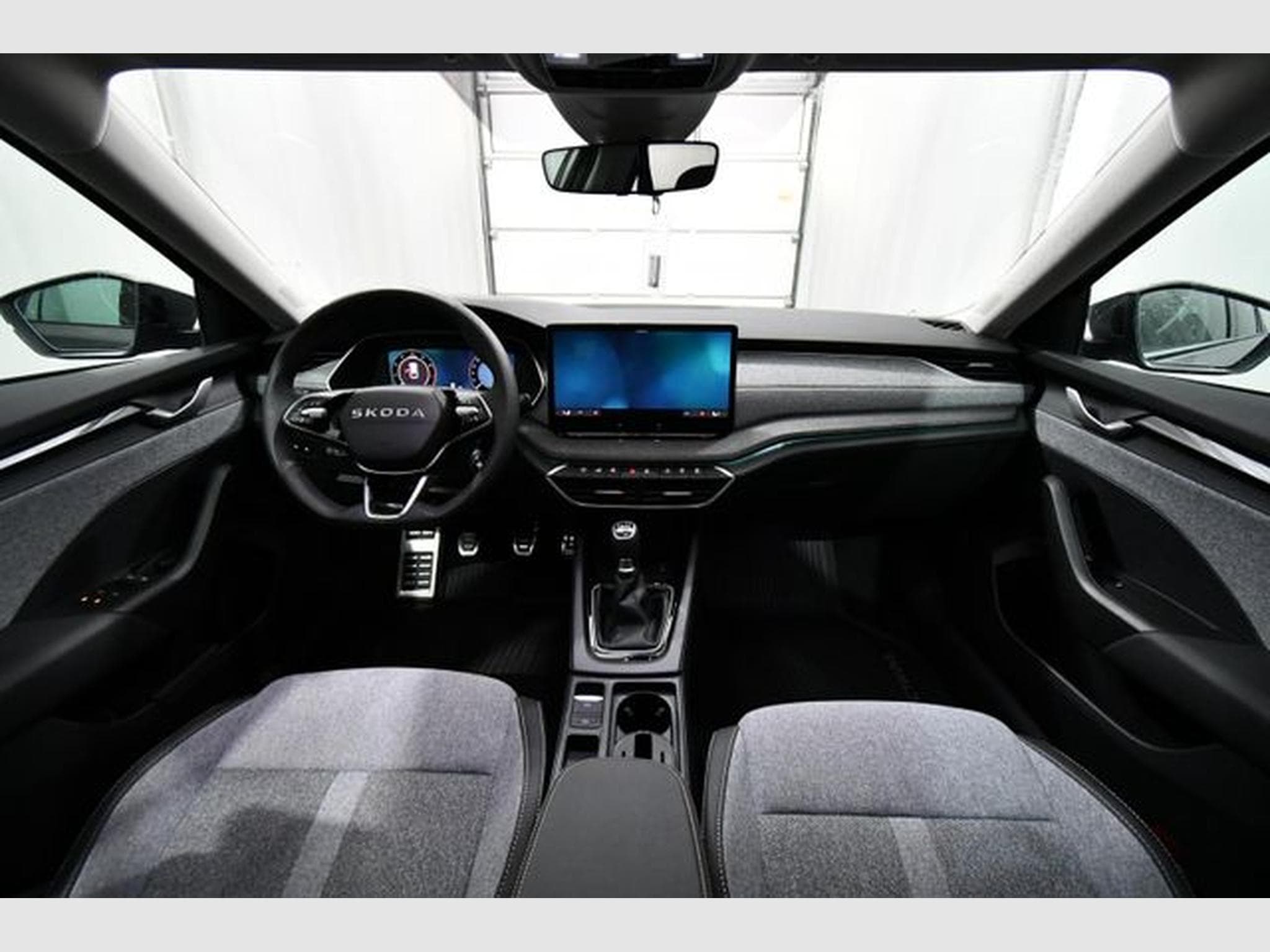 Skoda Octavia Octavia Combi 1.5 TSI Selection, Navi, Park A., (2025) - Photo 8