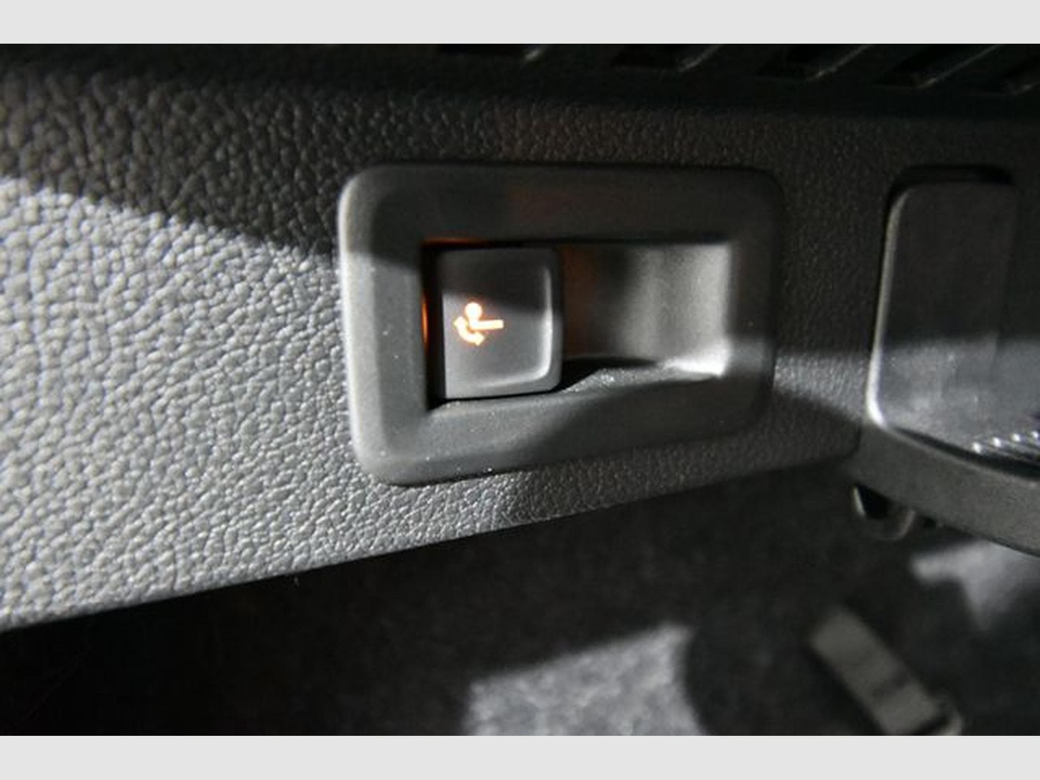 Skoda Kamiq Kamiq Monte Carlo, Pano, 18", Navi (2025) - Photo 10