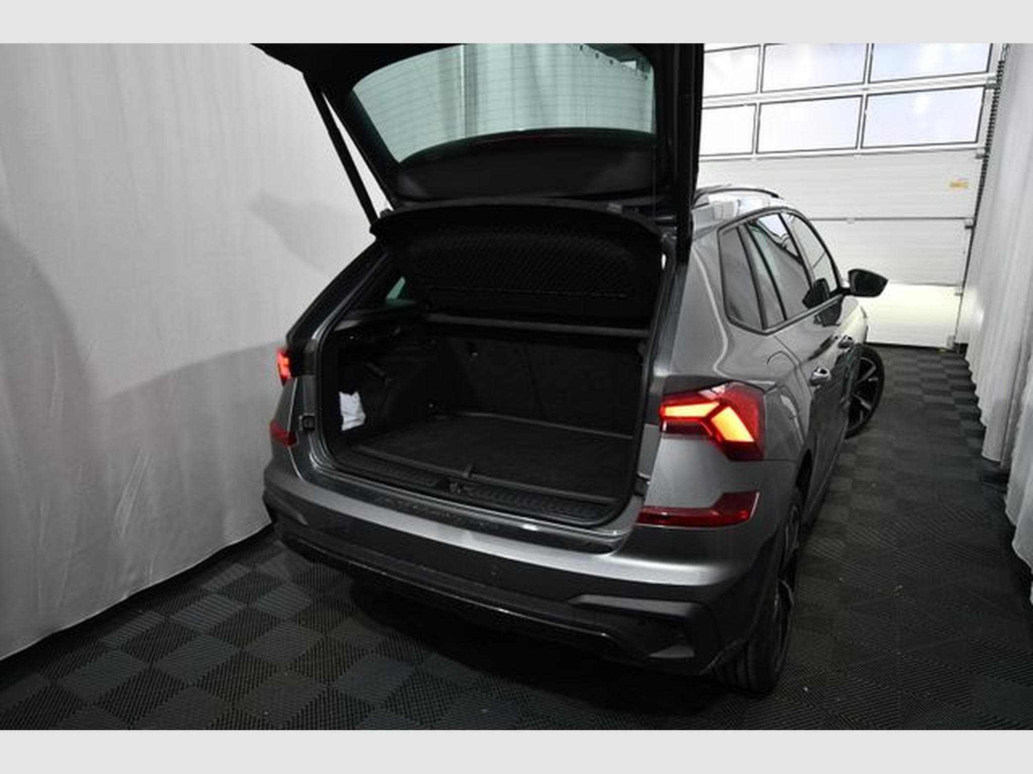 Skoda Kamiq Kamiq Monte Carlo, Pano, 18", Navi (2025) - Photo 5