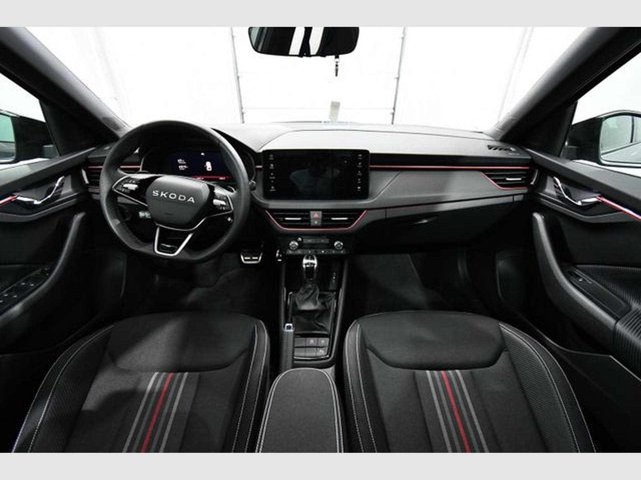 Skoda Kamiq Kamiq Monte Carlo, Pano, 18", Navi (2025) - Photo 8