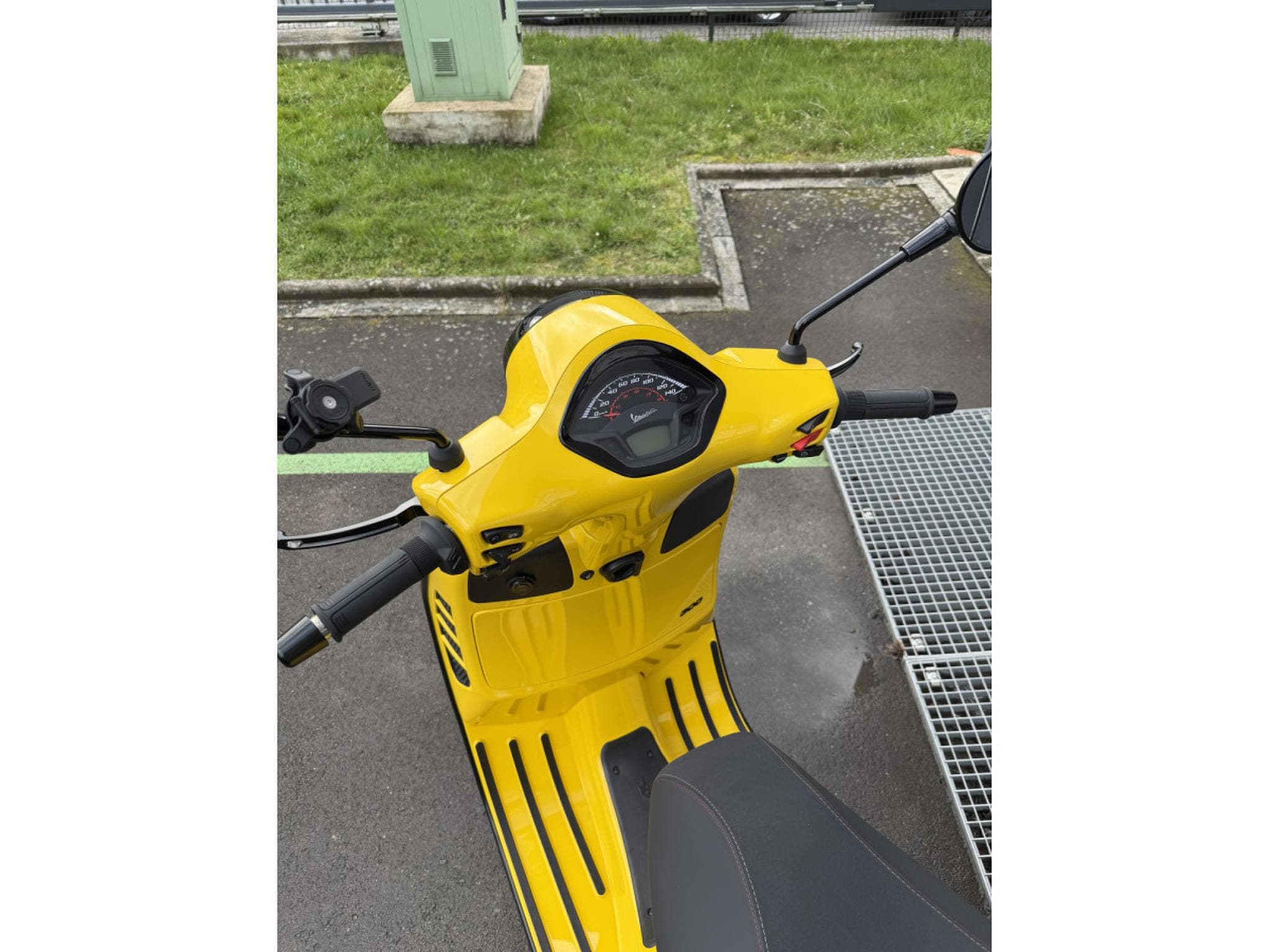 Vespa GTS 300 (2021) - Photo 5