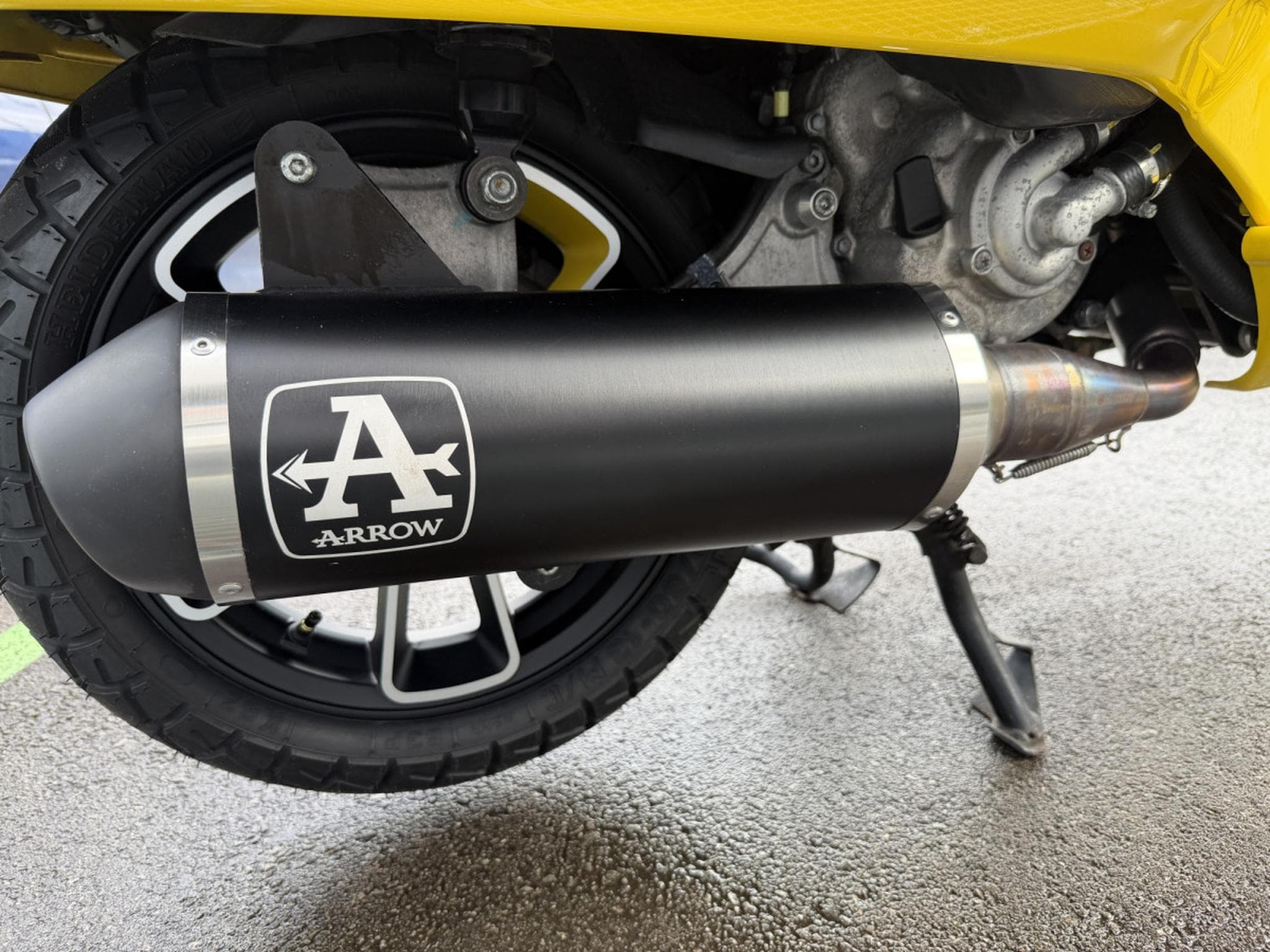 Vespa GTS 300 (2021) - Photo 6