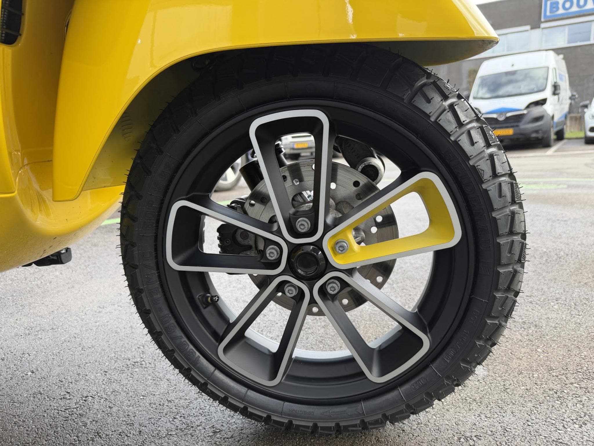Vespa GTS 300 (2021) - Photo 7