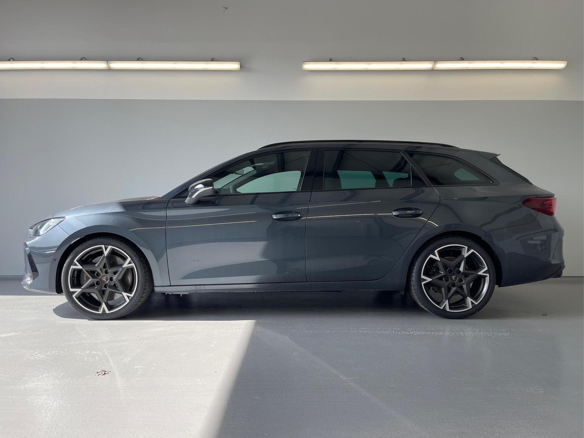 Cupra Leon VZ (2026) - Photo 3