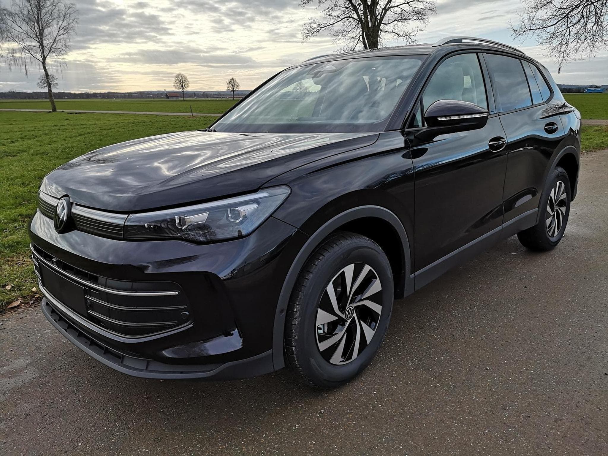 VW Tiguan 2.0 TDI 110 kW Life (2026) - Photo 1