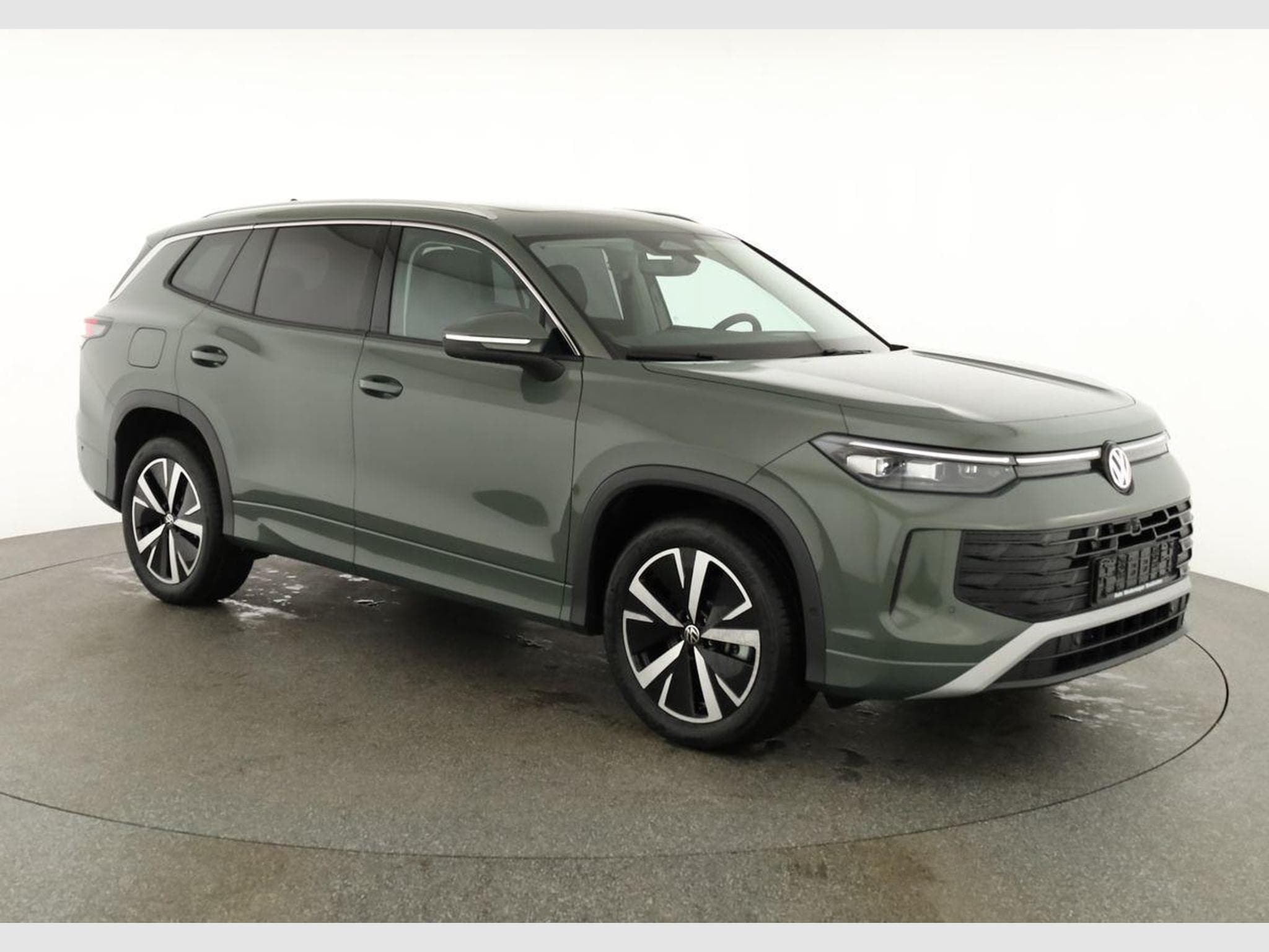 VW Tayron 1.5 TSI eHybrid 150 kW Life (2025) - Photo 1