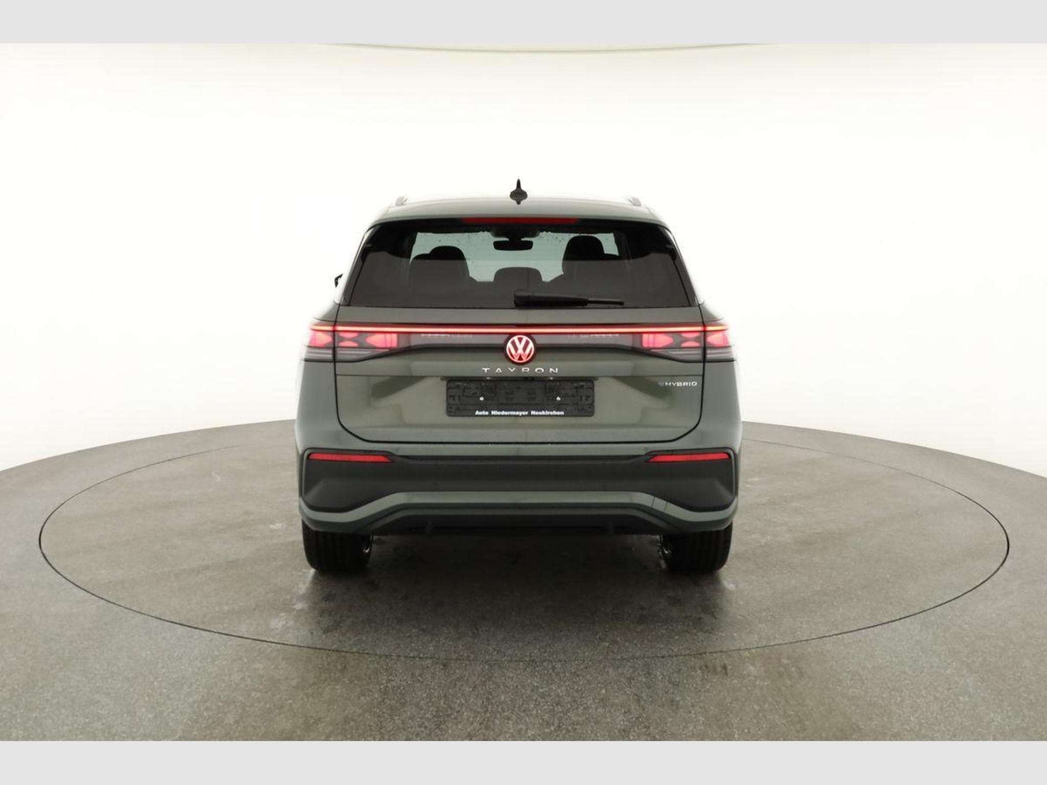 VW Tayron 1.5 TSI eHybrid 150 kW Life (2025) - Photo 18