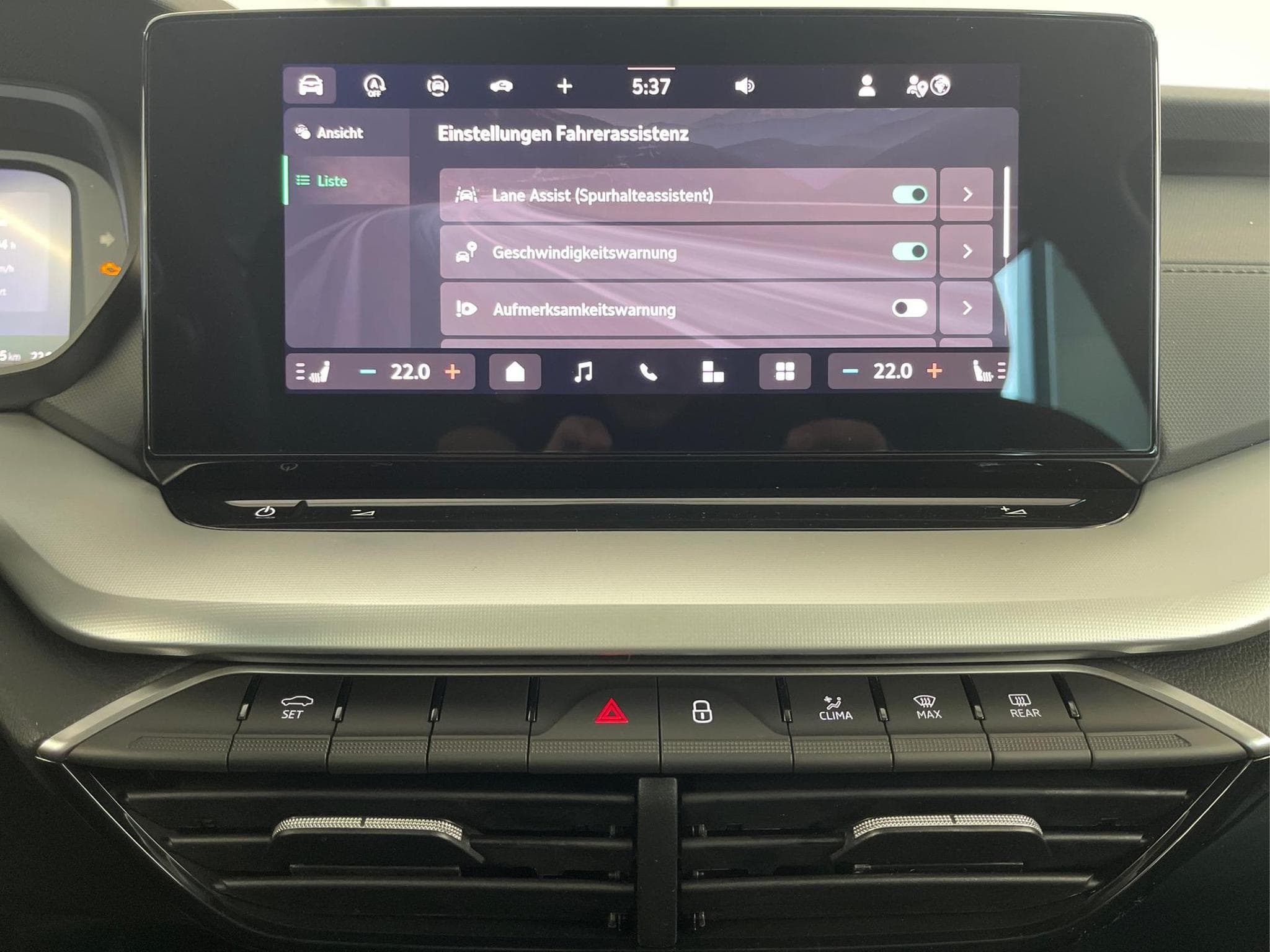 Skoda Octavia Essence (2026) - Photo 19