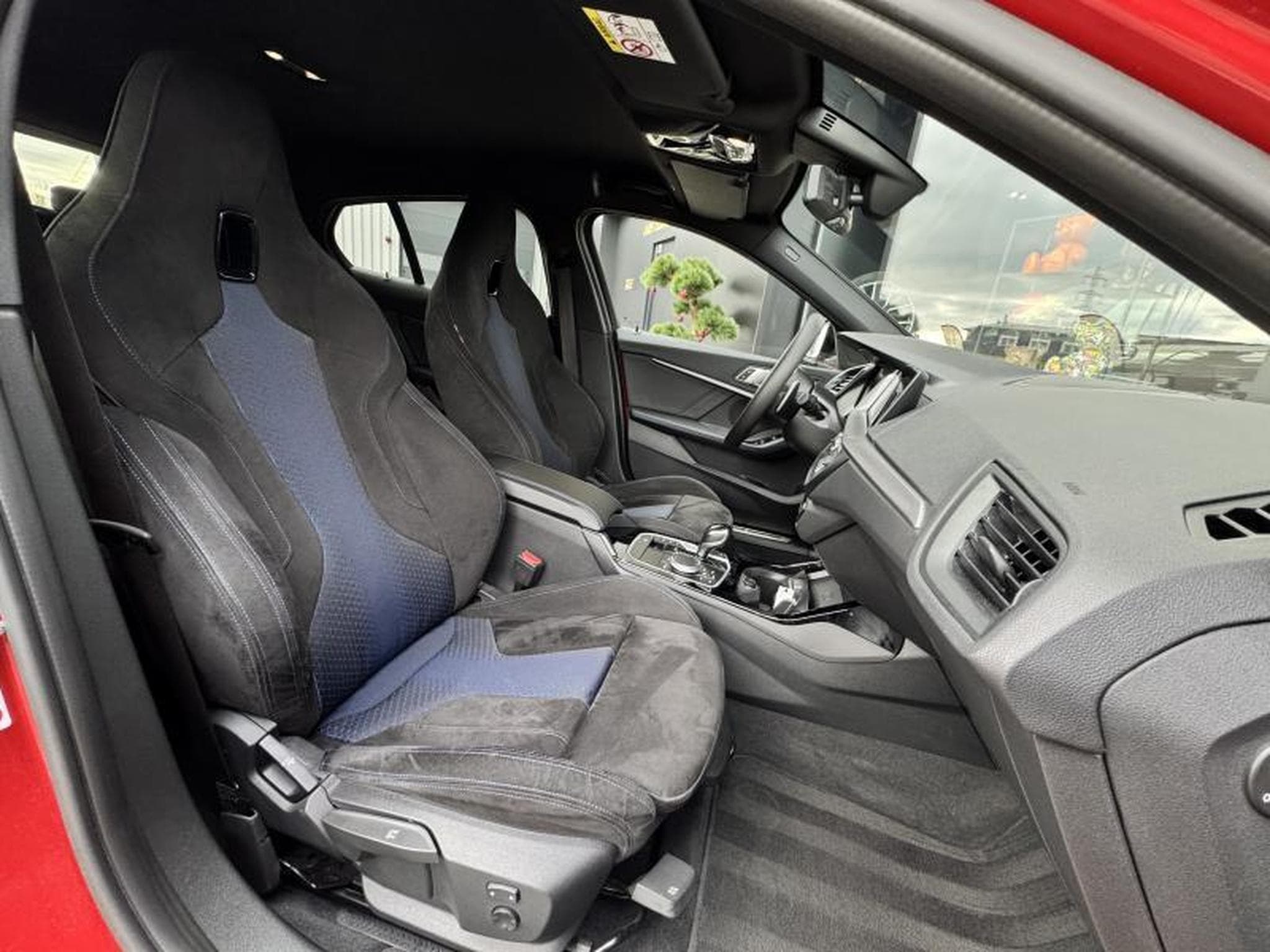 BMW 118 d Pack M/GPS/Camera/Sièges chauffants (2021) - Photo 11