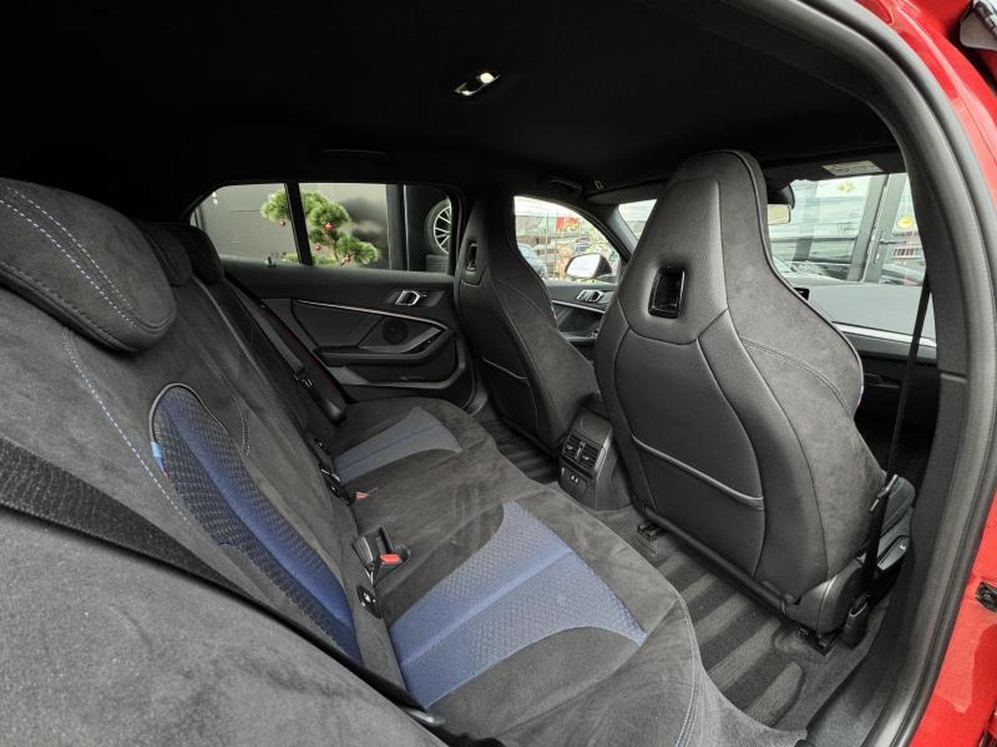 BMW 118 d Pack M/GPS/Camera/Sièges chauffants (2021) - Photo 12