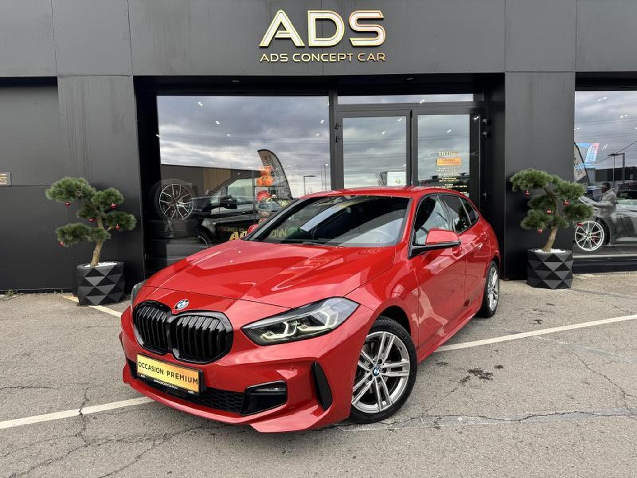 BMW 118 d Pack M/GPS/Camera/Sièges chauffants (2021) - Photo 2