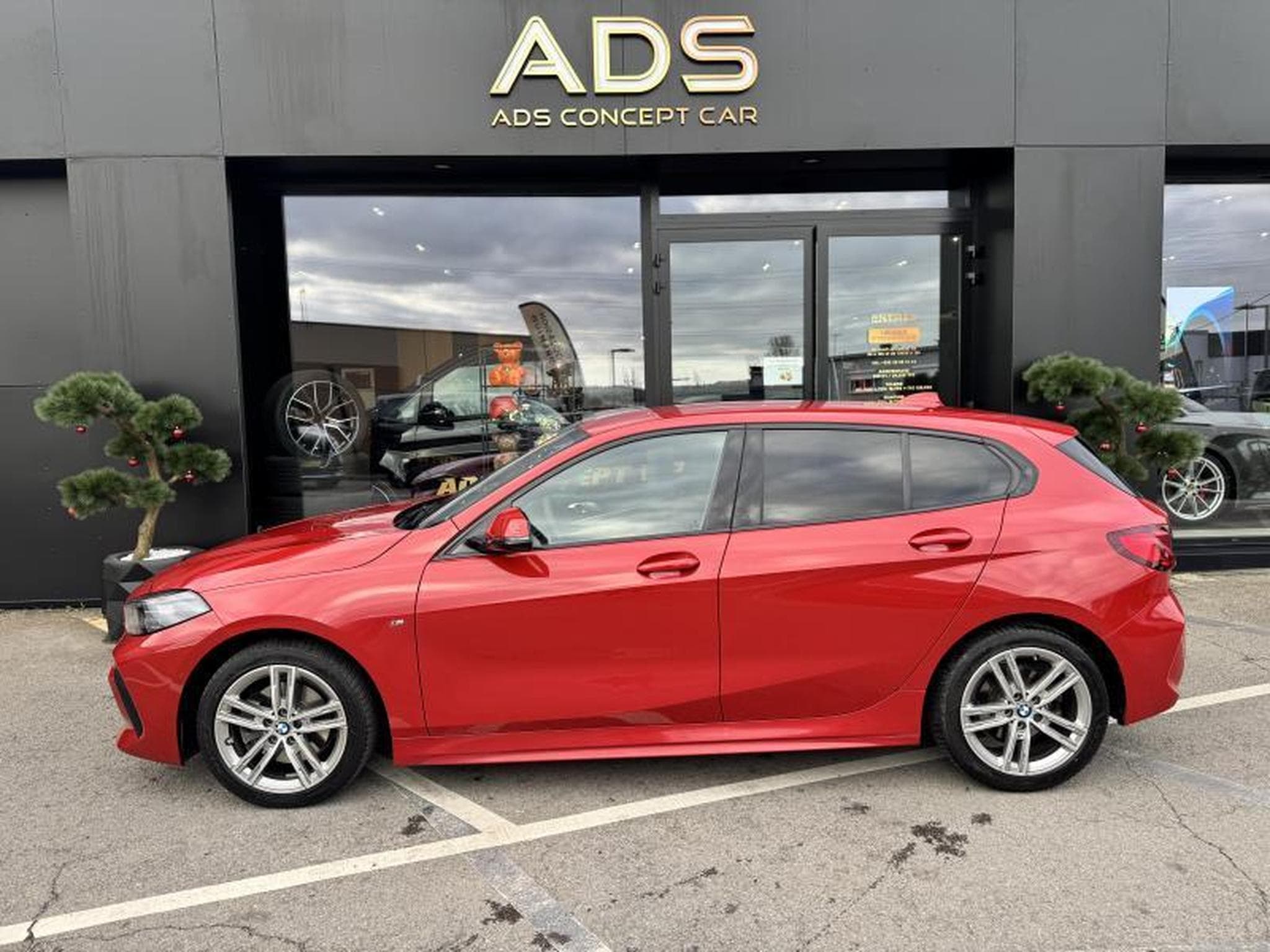 BMW 118 d Pack M/GPS/Camera/Sièges chauffants (2021) - Photo 3