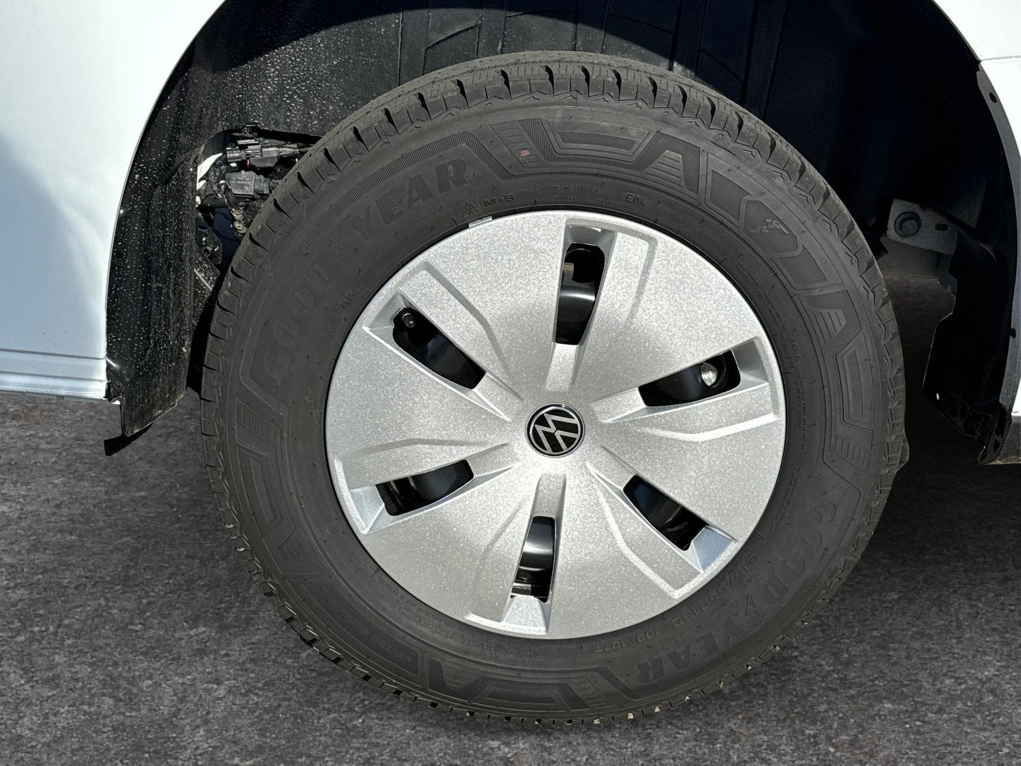 VW T7 Basis (2026) - Photo 12
