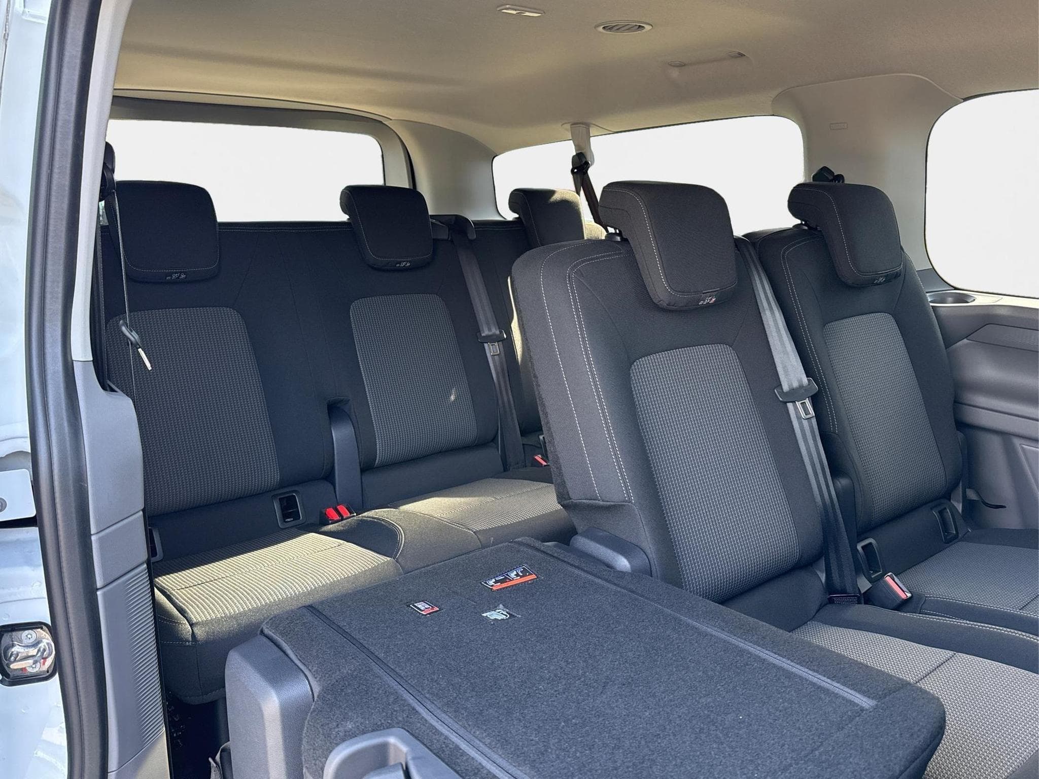 VW T7 Basis (2026) - Photo 17