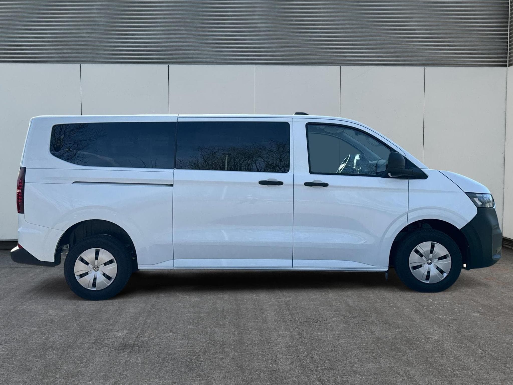 VW T7 Basis (2026) - Photo 4