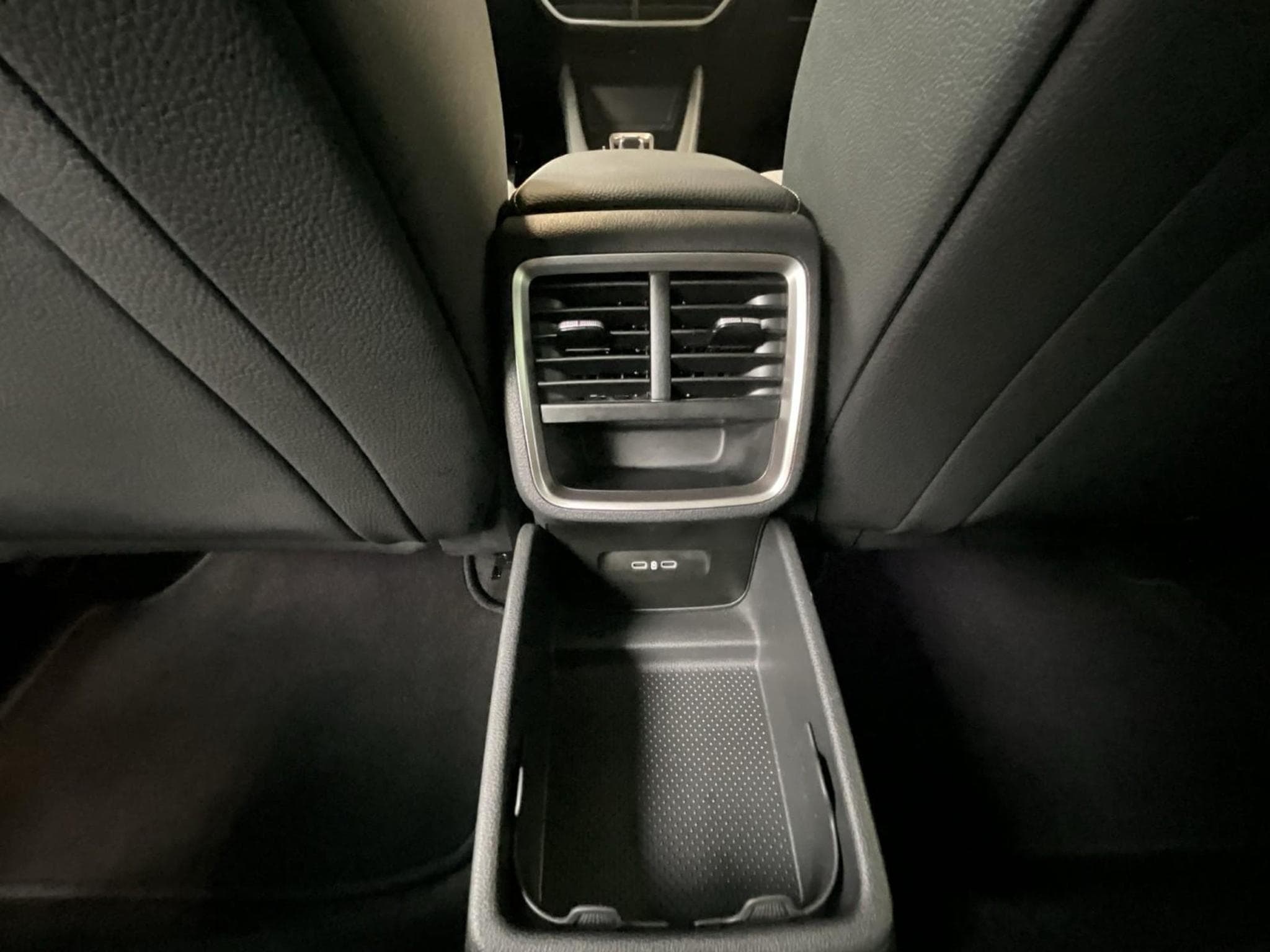 Skoda Octavia Selection+DSG+Led+Navi (2025) - Photo 18