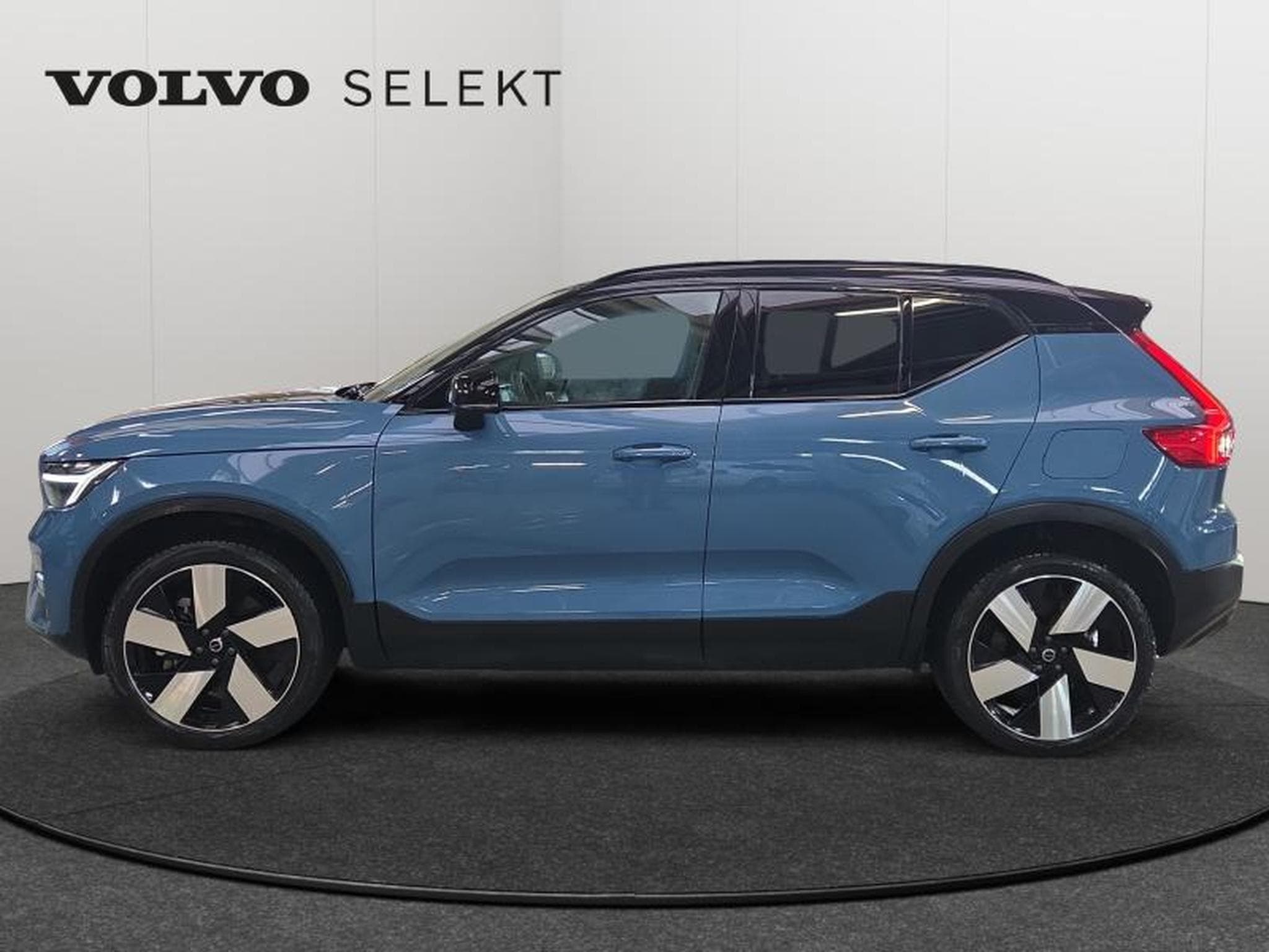 Volvo EX40 Extended Range Plus Electrique (2025) - Photo 4