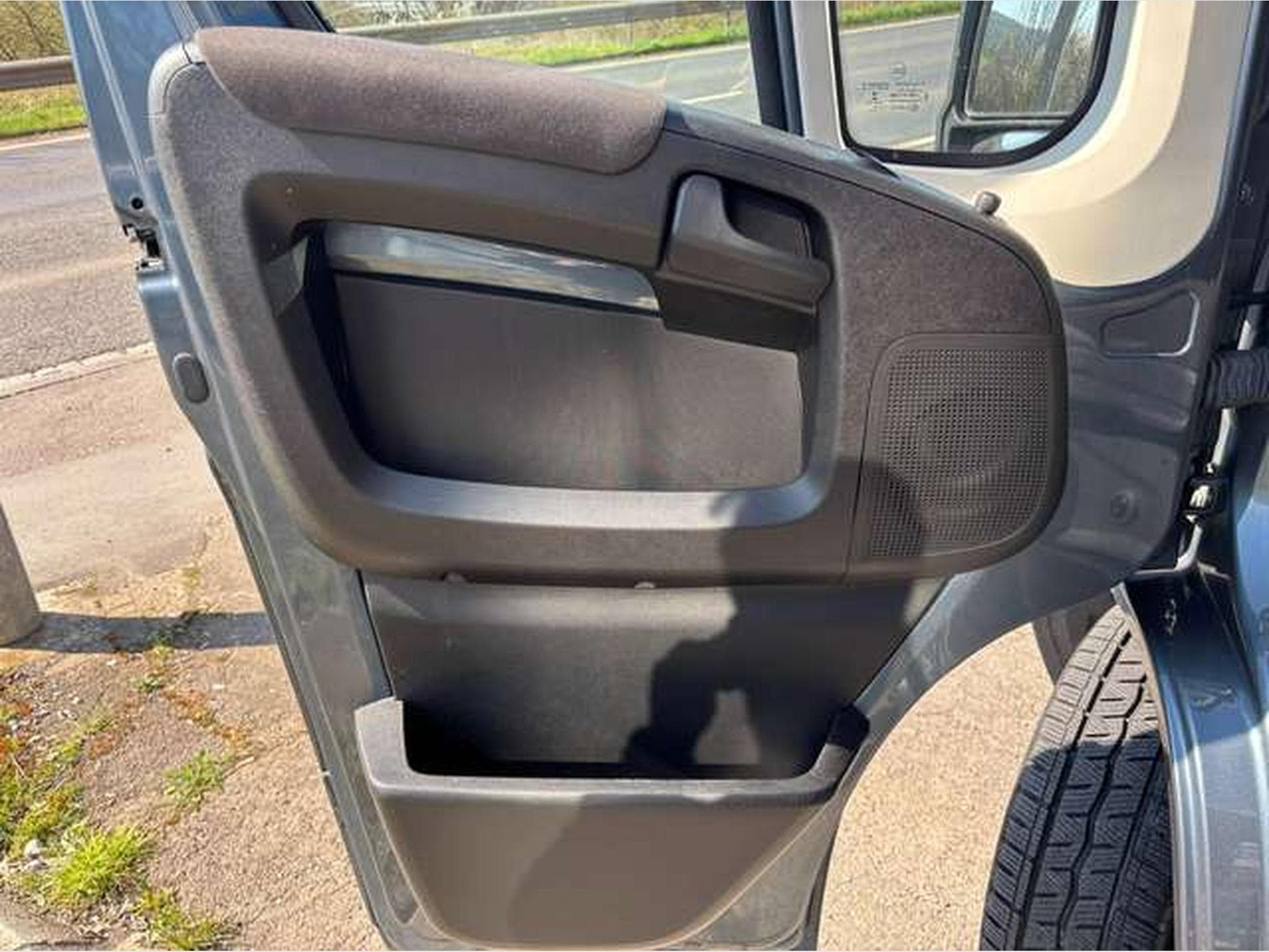 Peugeot Boxer Boxer HDi-8 PLACES-JUSQU'A 48 MOIS DE GARANTIE (2021) - Photo 8