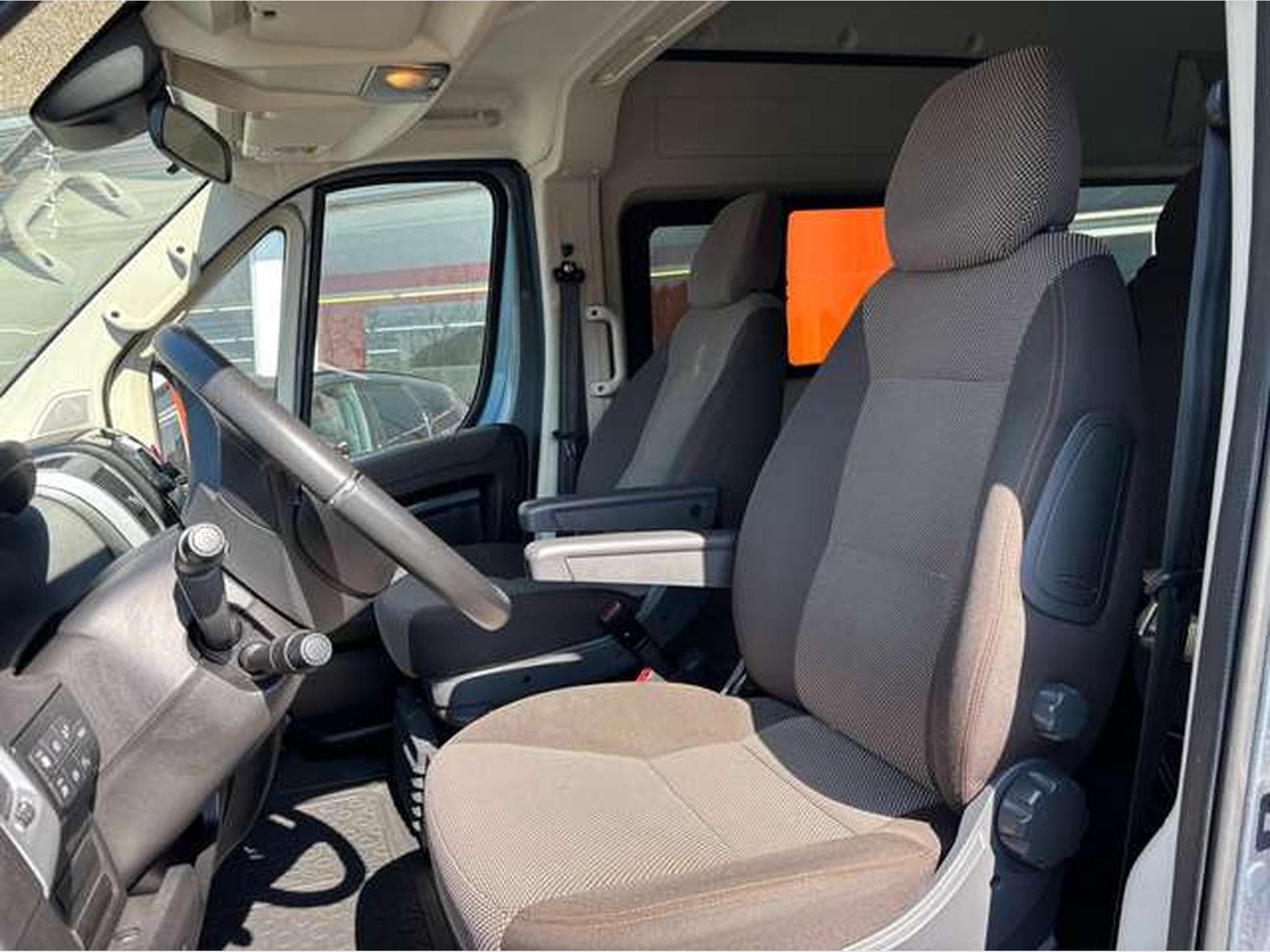 Peugeot Boxer Boxer HDi-8 PLACES-JUSQU'A 48 MOIS DE GARANTIE (2021) - Photo 9
