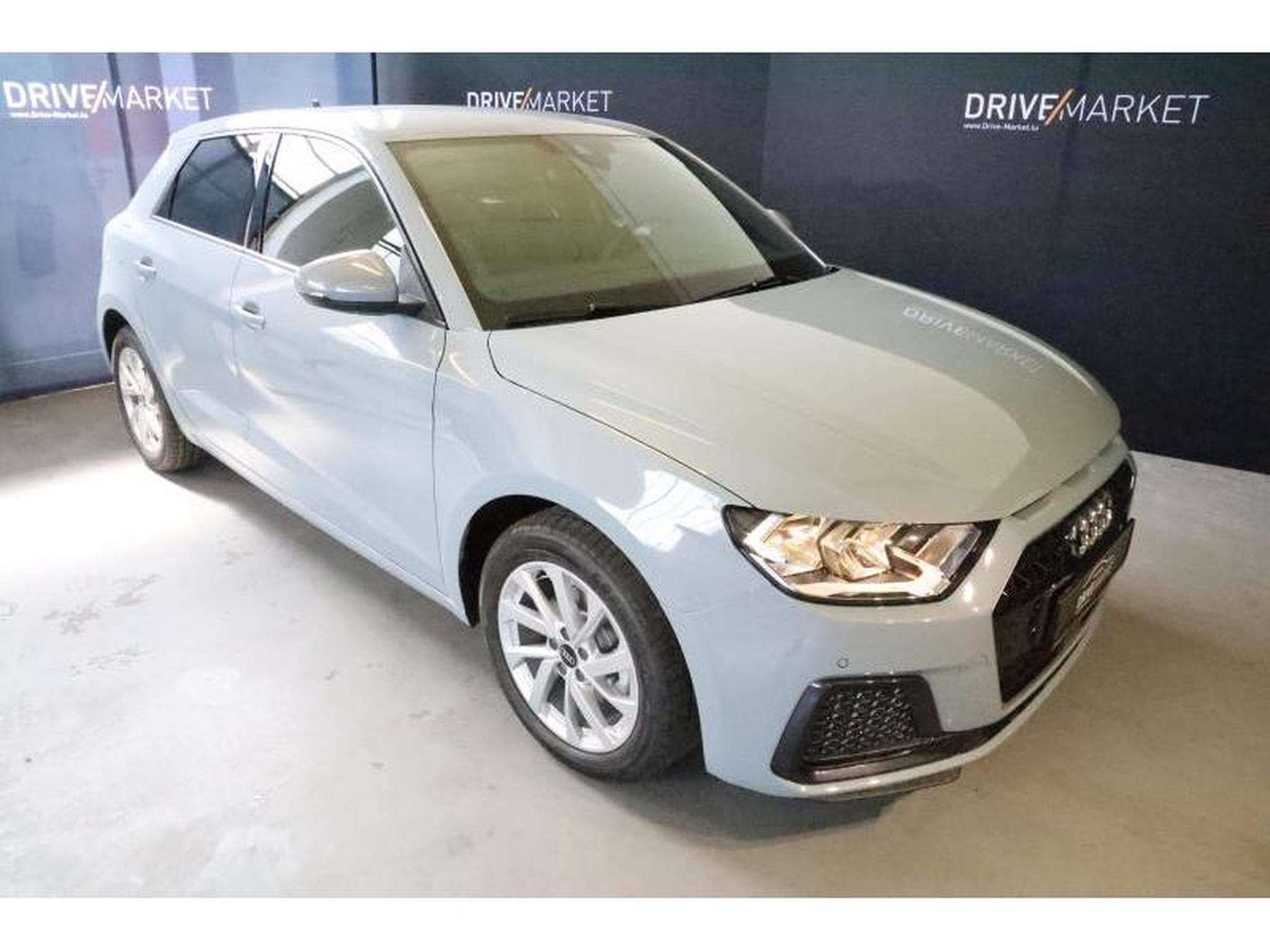 Audi A1 Advanced (2025) - Photo 1
