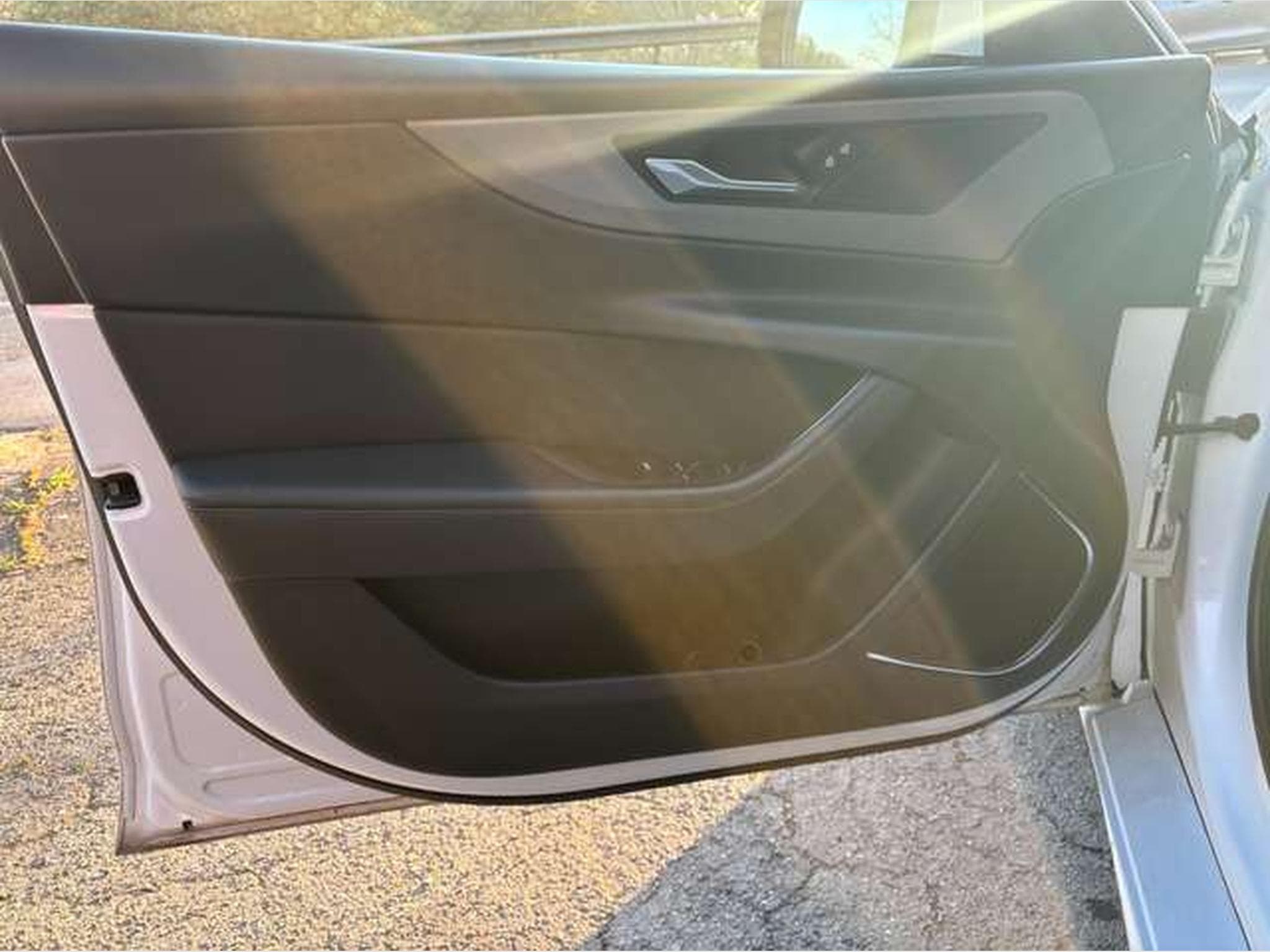 Jaguar XE D200 AWD Aut R-Dynamic SE-JUSQU'A 48 MOIS GARANTIE (2021) - Photo 7