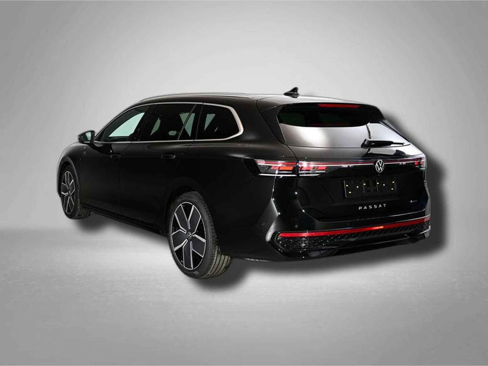 VW Passat Variant R-Line 2.0 TSI 7-Gang-DSG 4x4 (2025) - Photo 3