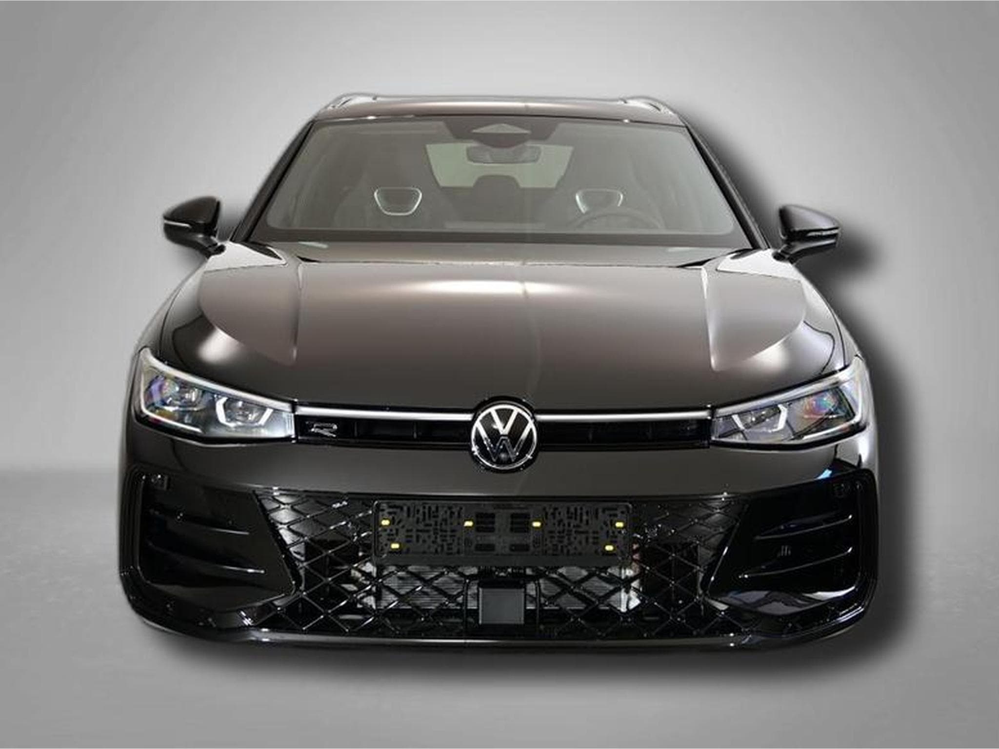 VW Passat Variant R-Line 2.0 TSI 7-Gang-DSG 4x4 (2026) - Photo 8