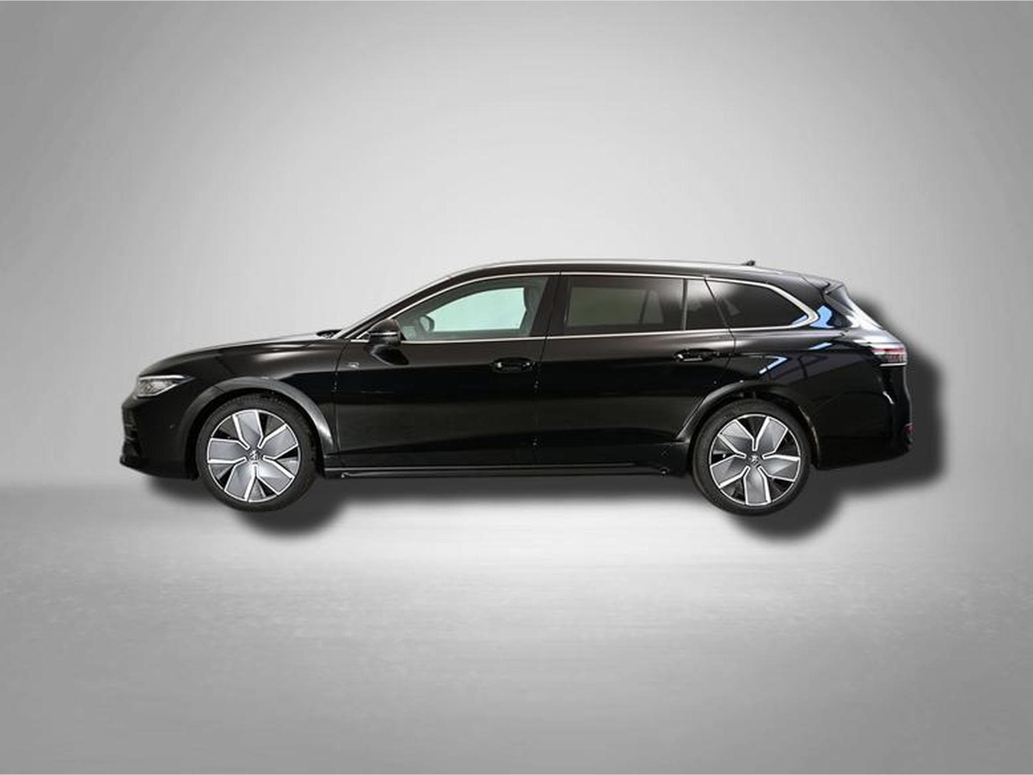 VW Passat Variant R-Line 2.0 TSI 7-Gang-DSG 4x4 (2026) - Photo 2