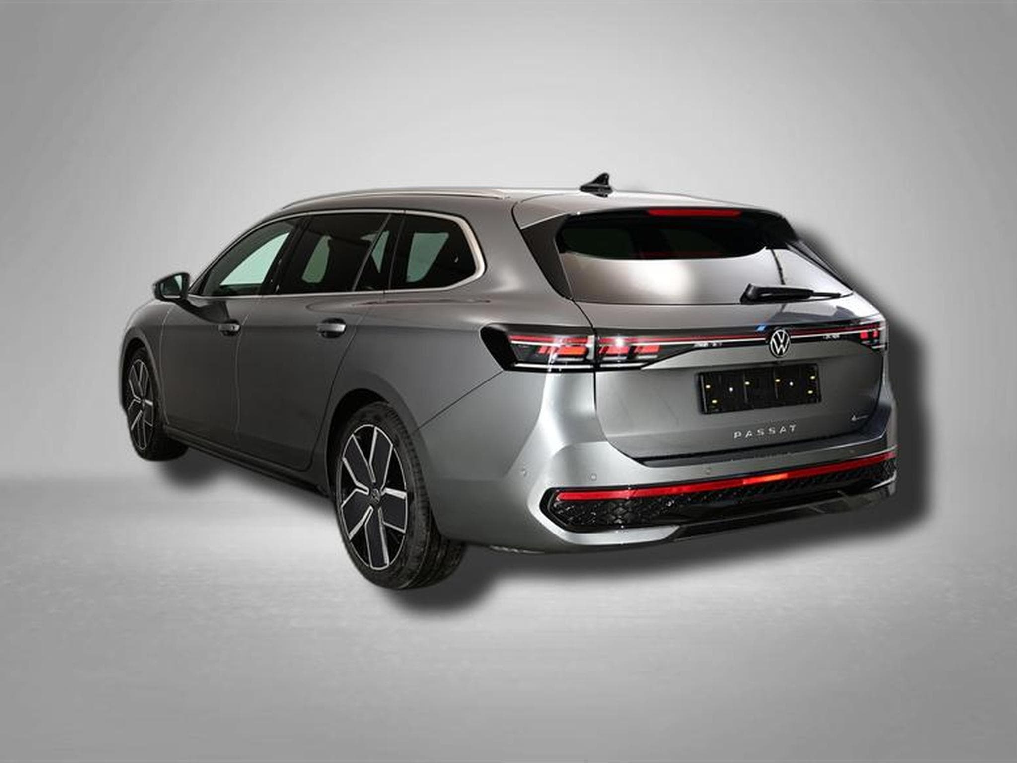 VW Passat Variant R-Line 2.0 TSI 7-Gang-DSG 4x4 (2025) - Photo 3