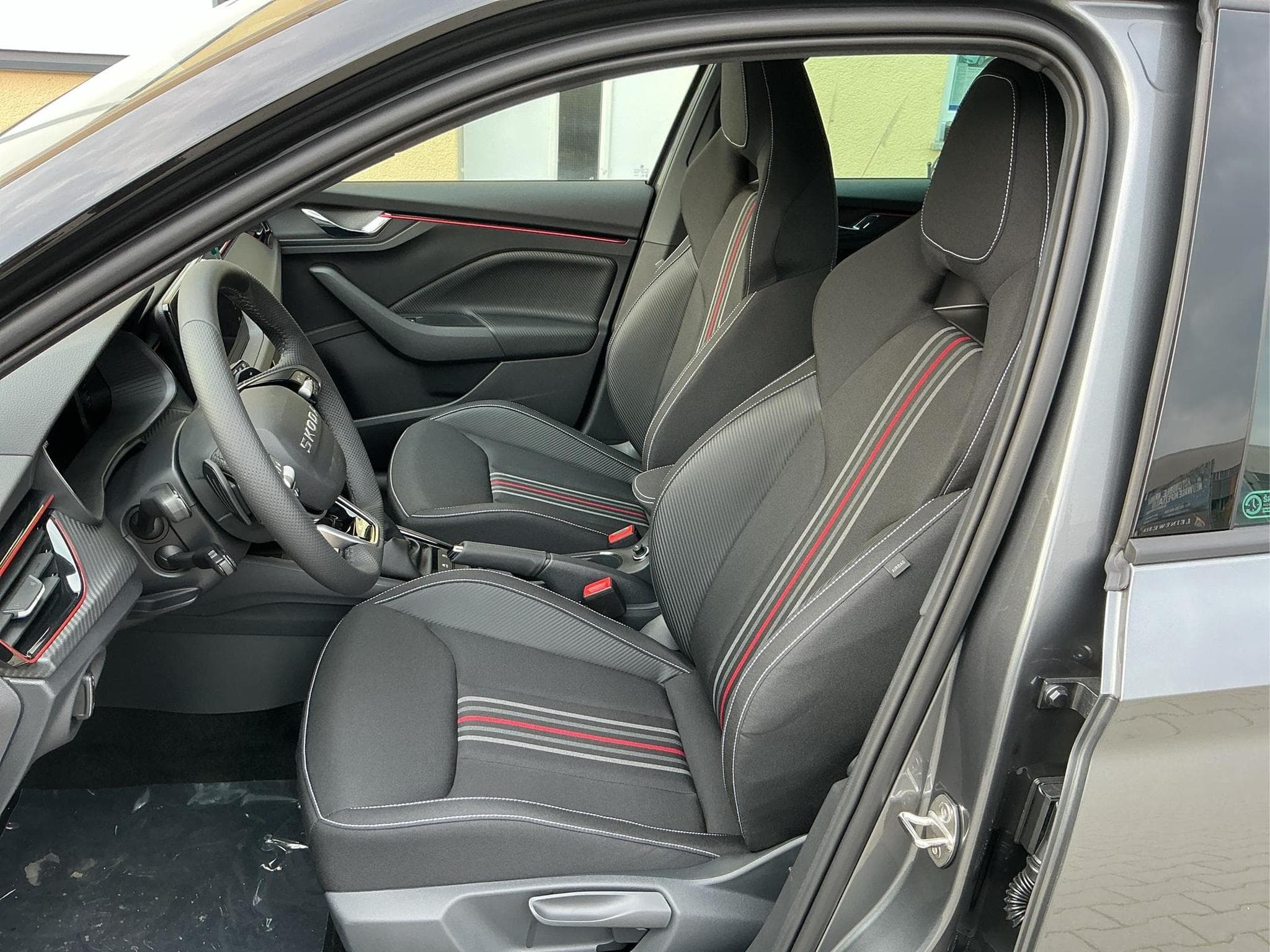 Skoda Kamiq Monte Carlo (2026) - Photo 8