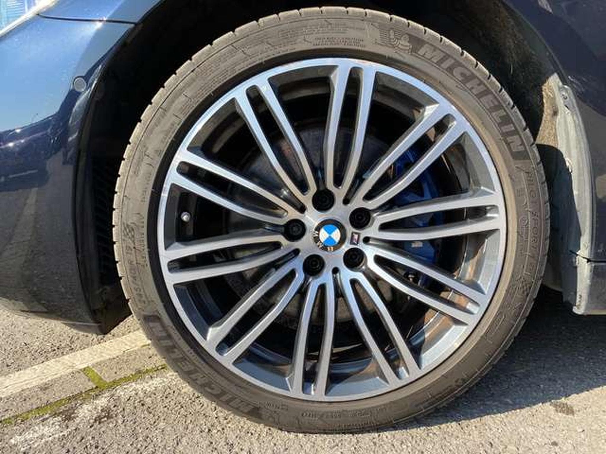 BMW 530 xDrive Hybride Pack M JUSQU'A 48 MOIS DE GARANTIE (2019) - Photo 17