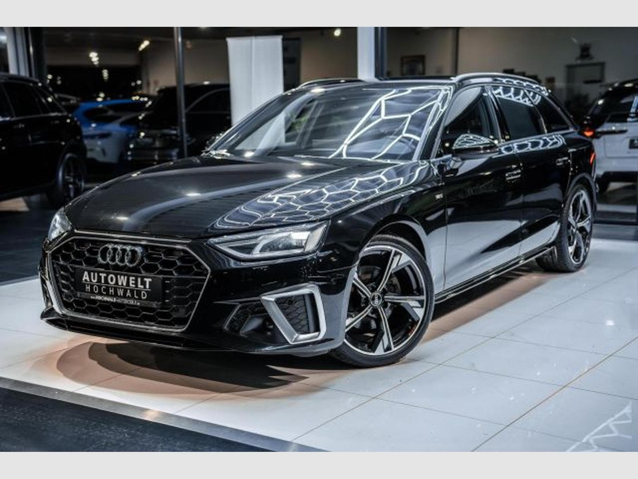Audi A4 A4 Avant 35 TDI S-tronic S-Line NAVI RFK SHZ LED (2023) - Photo 2