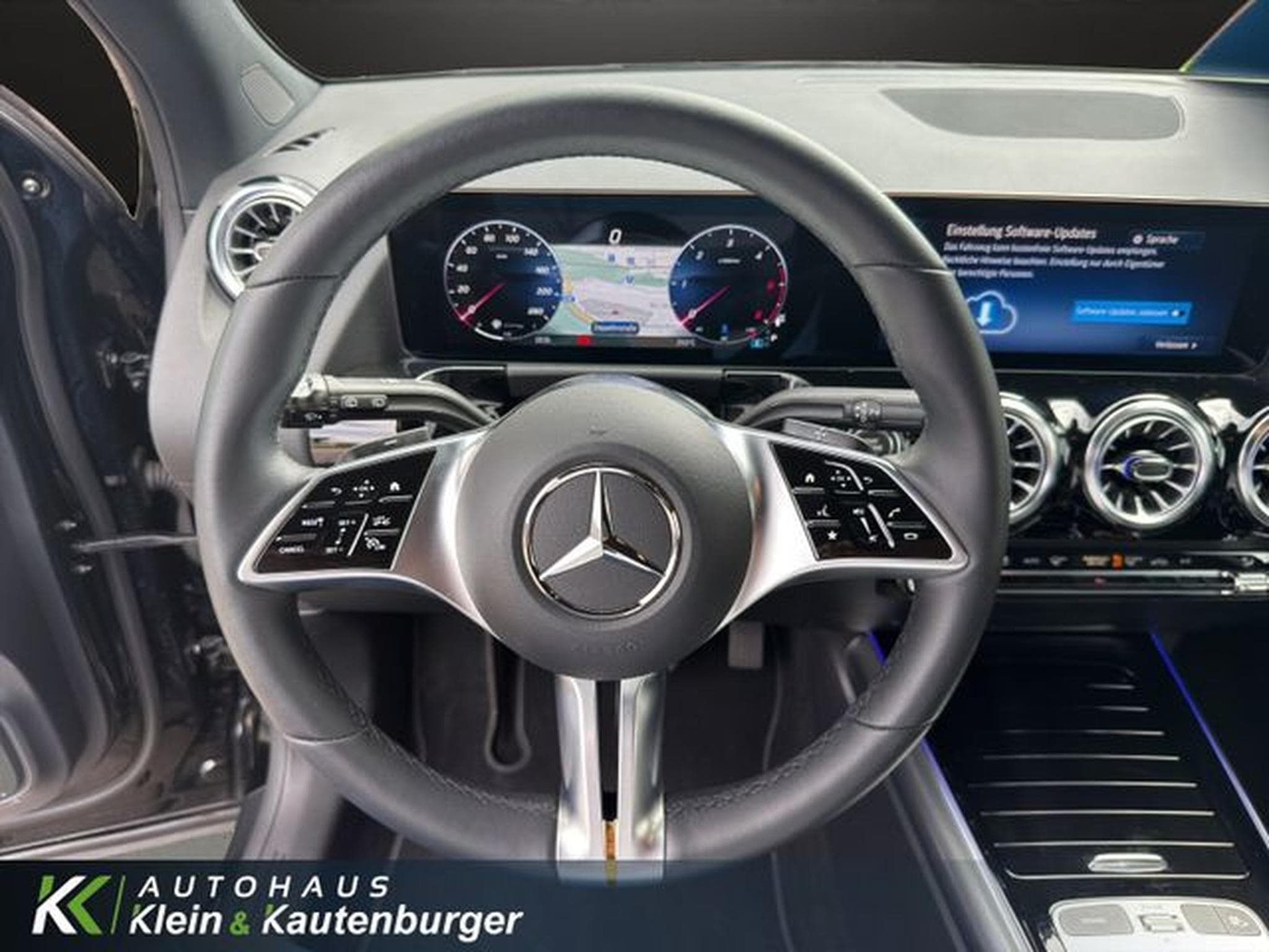 Mercedes GLA 200 GLA 200D 4M PROGRESSIVE EDITION+LED+360+AMBIENTE (2023) - Photo 14