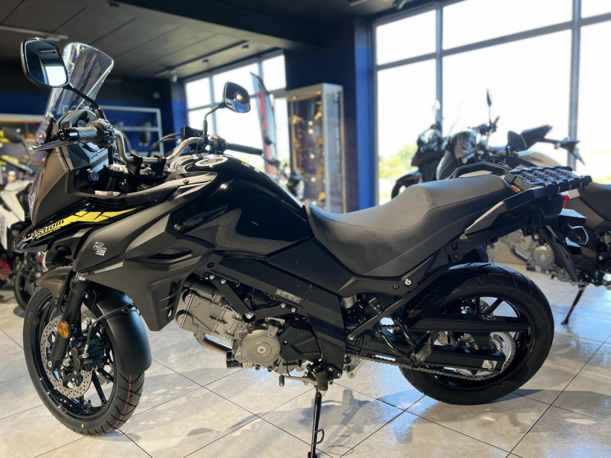 Suzuki V-Strom 650 (2026) - Photo 4