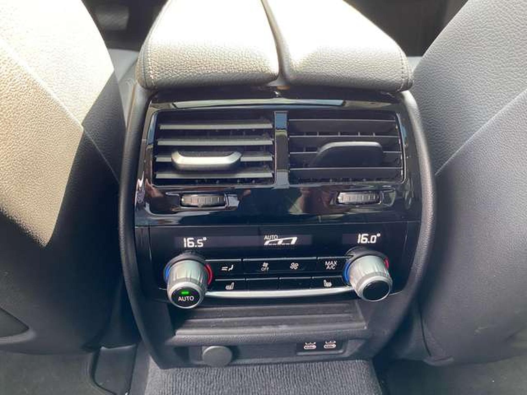BMW 530 530d Touring LuxuryLine jusqu'à 48mois garantie (2023) - Photo 18