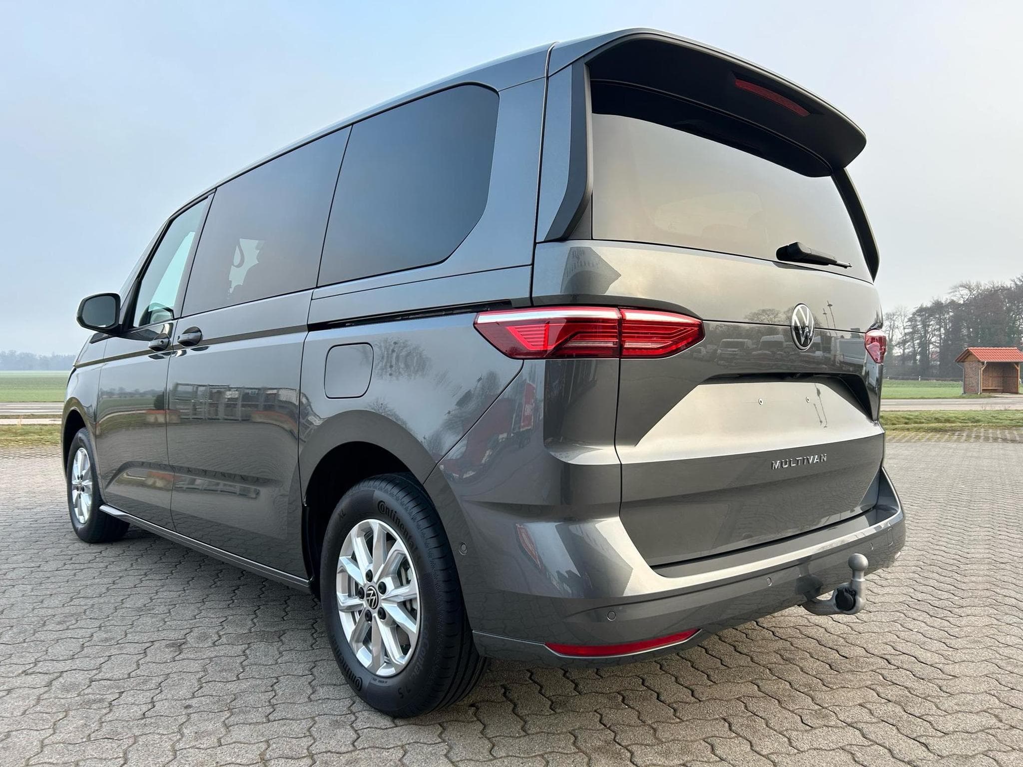 VW T7 LIFE (2026) - Photo 17
