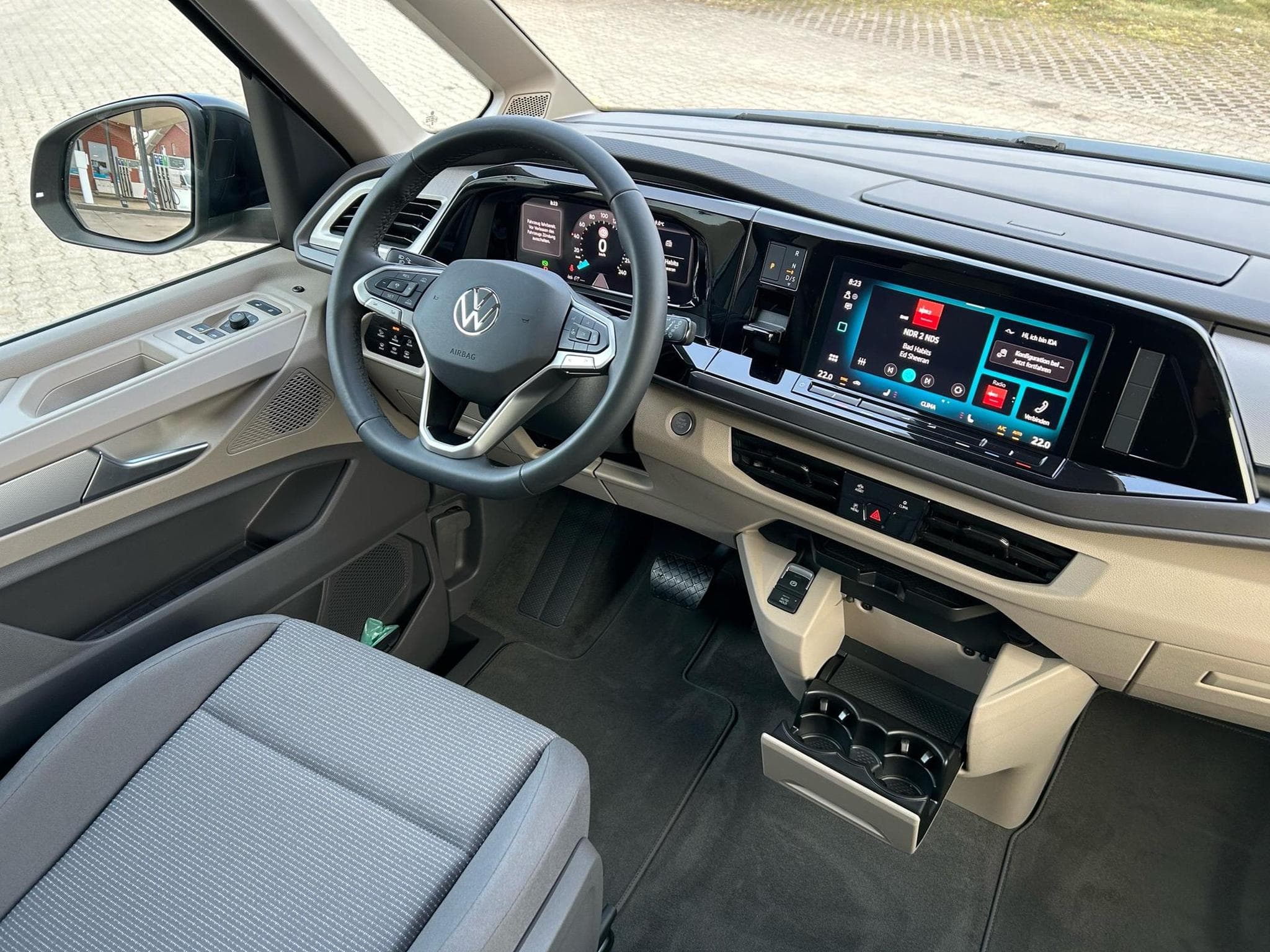 VW T7 LIFE (2026) - Photo 6