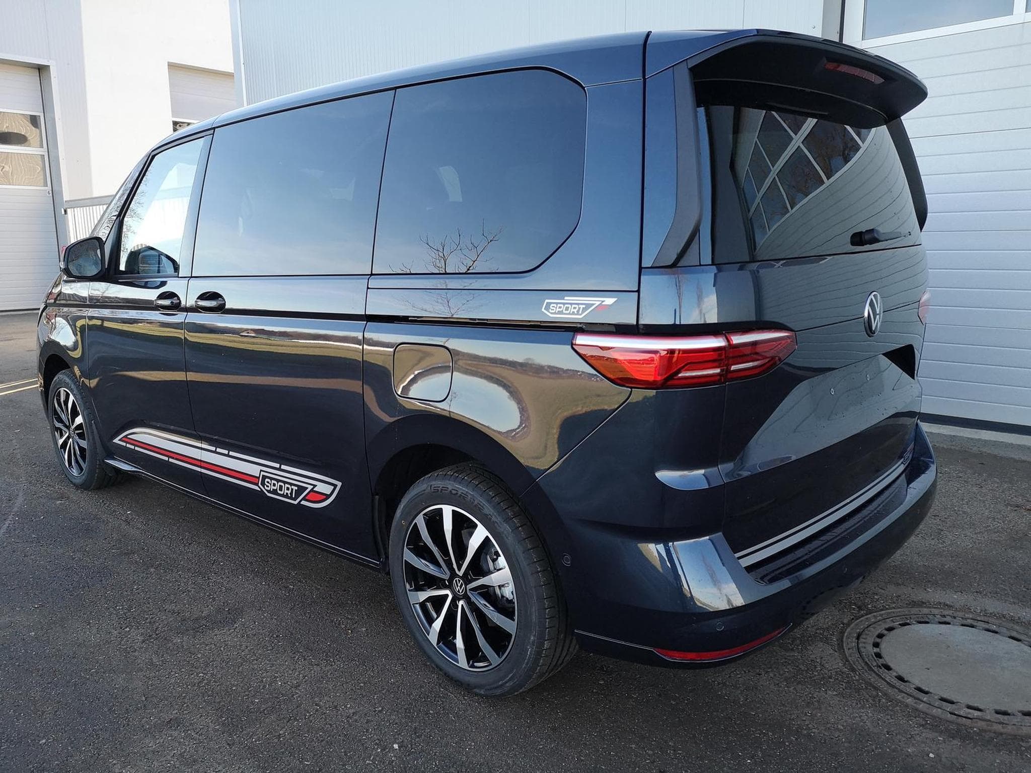 VW T7 2.0 TDI Sport (2025) - Photo 2