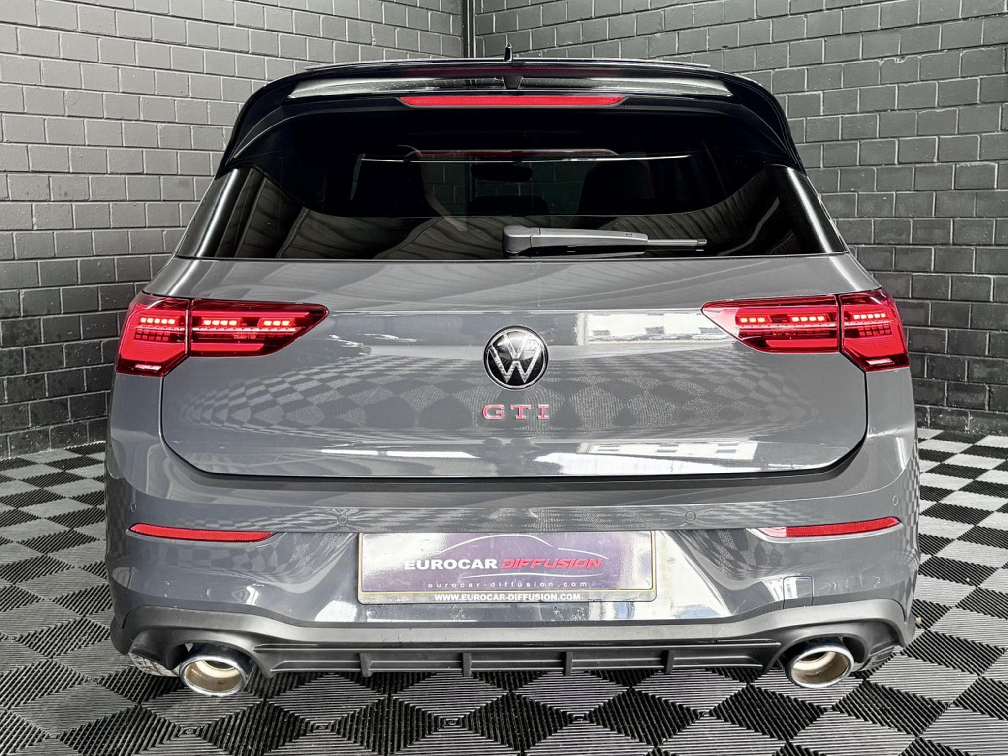 VW Golf GTI Clubsport 2.0 TSI 300 CV DSG7 *MATRIX* *TÊTE HAUTE* *PAN (2024) - Photo 5