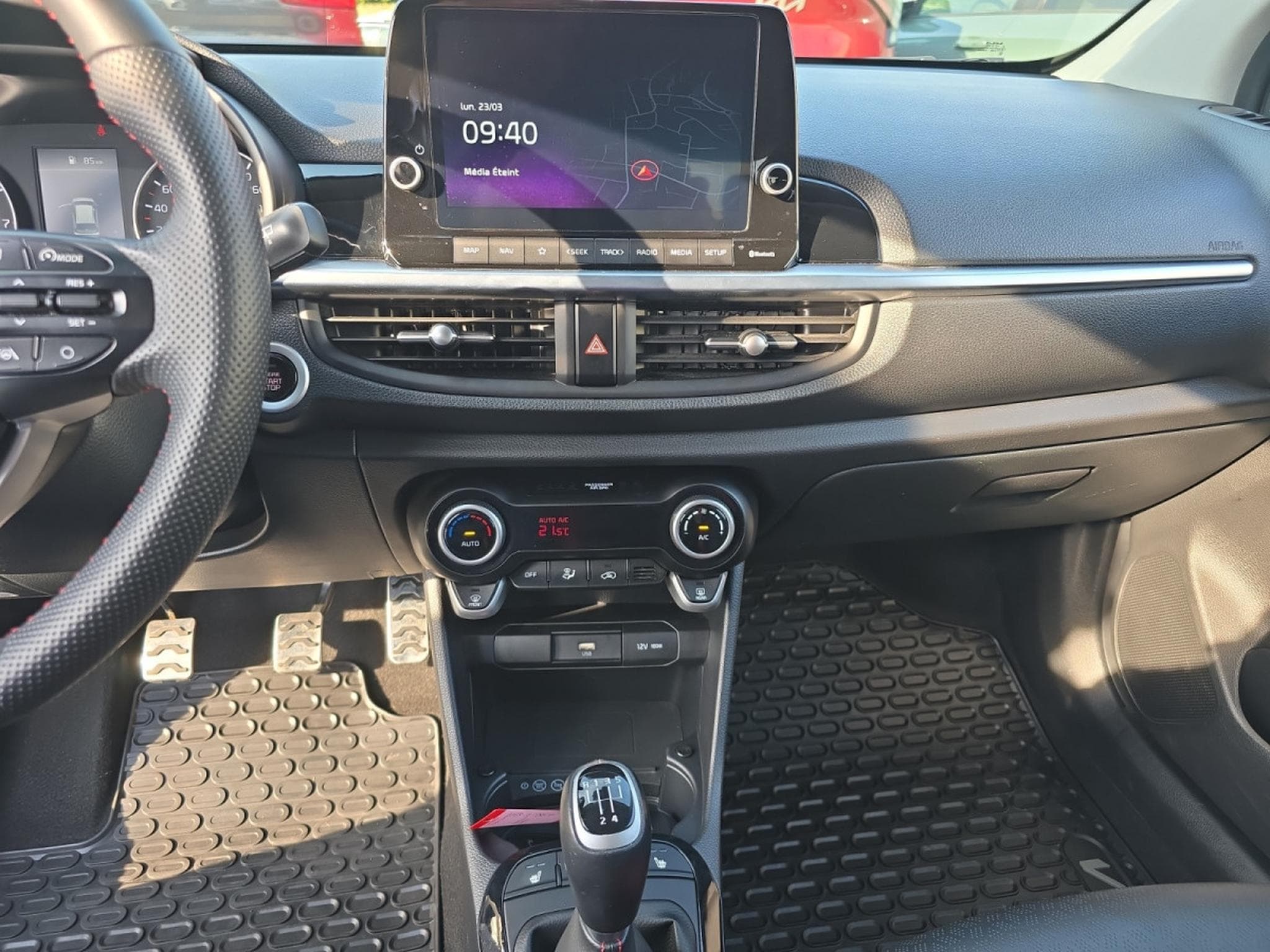 Kia Picanto GT Line 1.0T 100 ISG (2022) - Photo 13