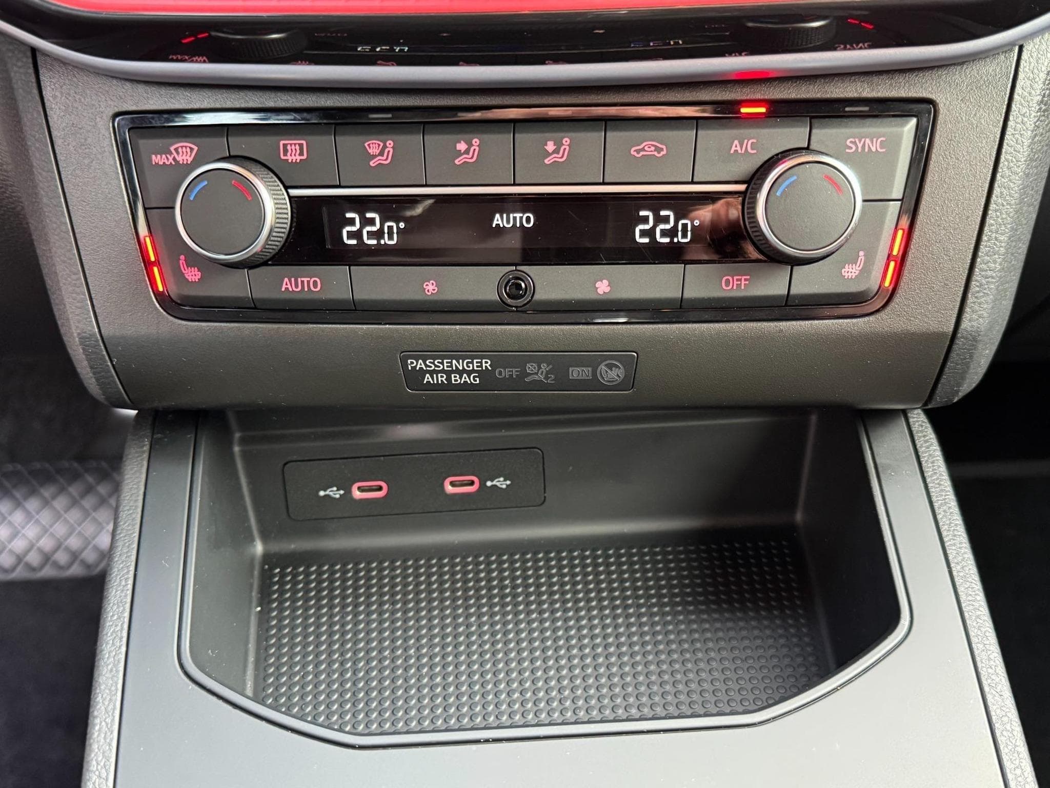 Seat Ibiza 1.5 TSI FR (2025) - Photo 14