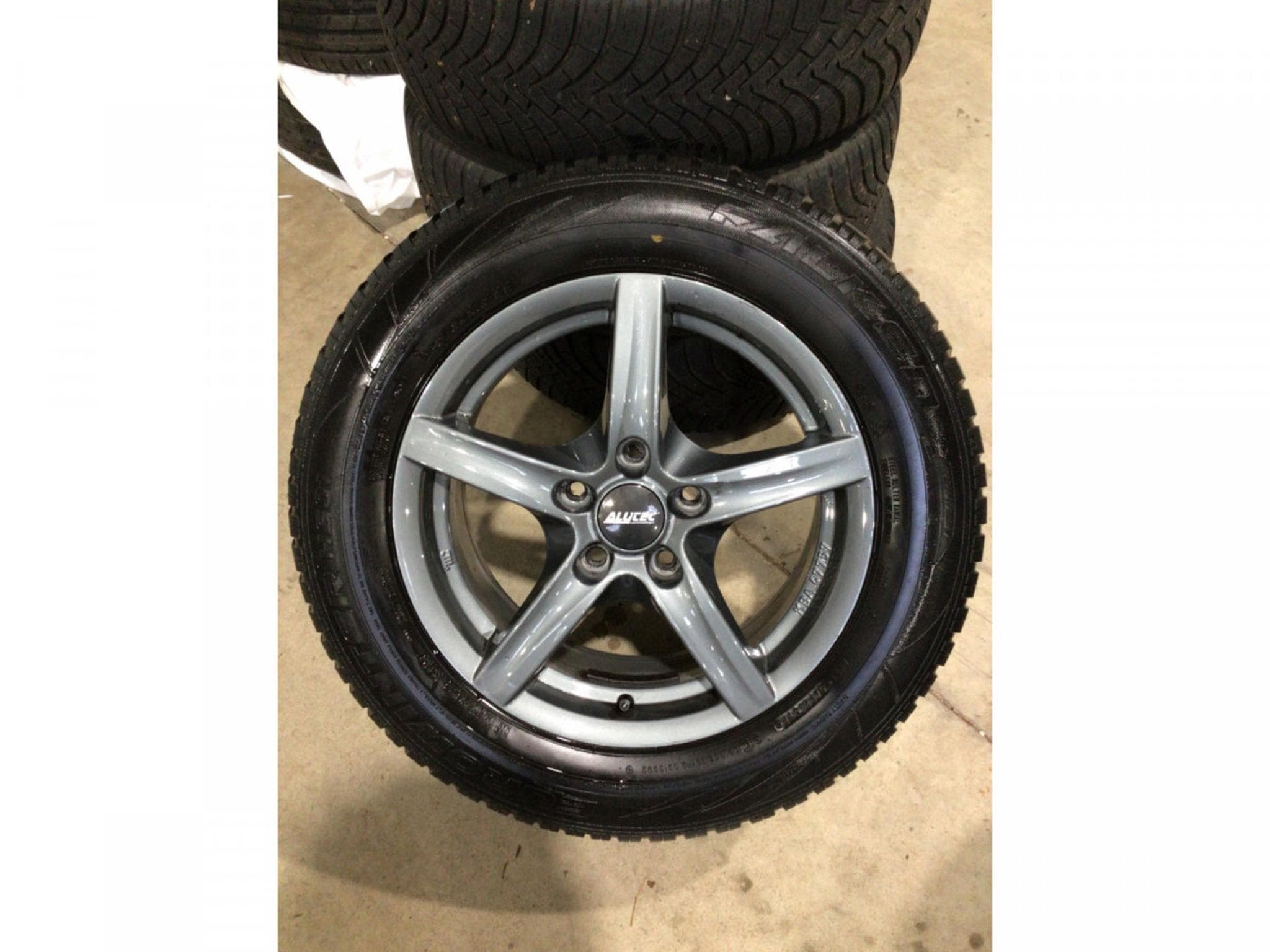 Jantes alu + Pneus h – 16" - Photo 1