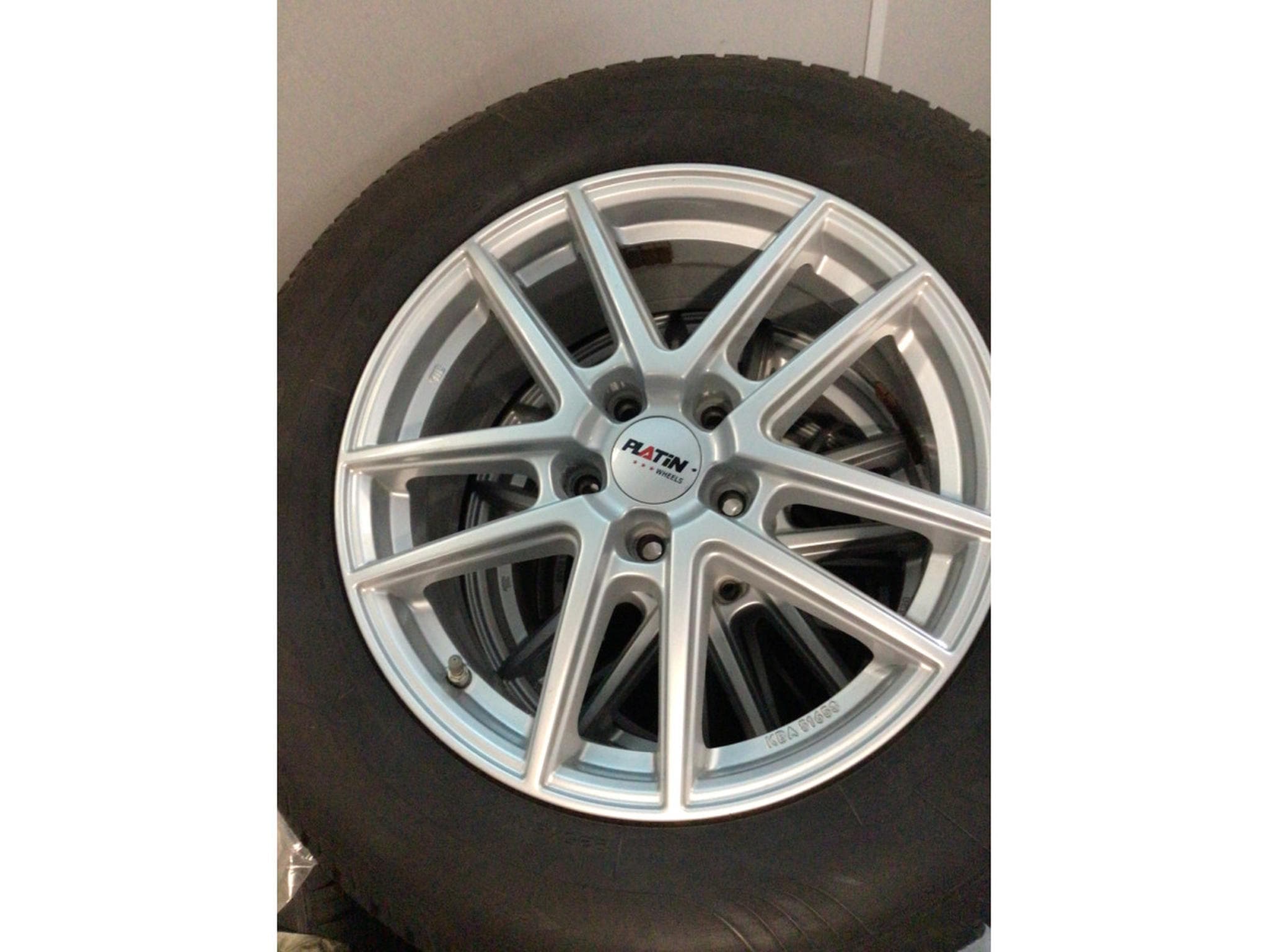 Jantes alu + Pneus h – 17" - Photo 1