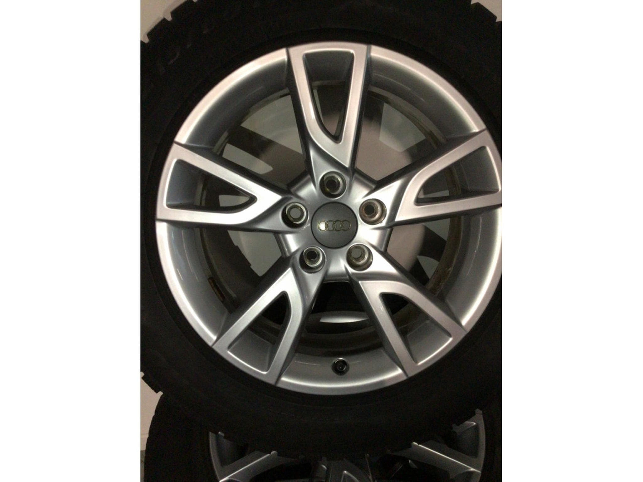 Jantes alu + Pneus h – 17" - Photo 1